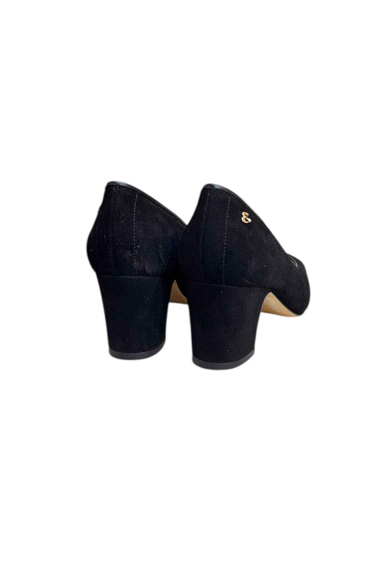 Siyah Hakiki Deri Süet Biye Detay Topuklu Ayakkabı