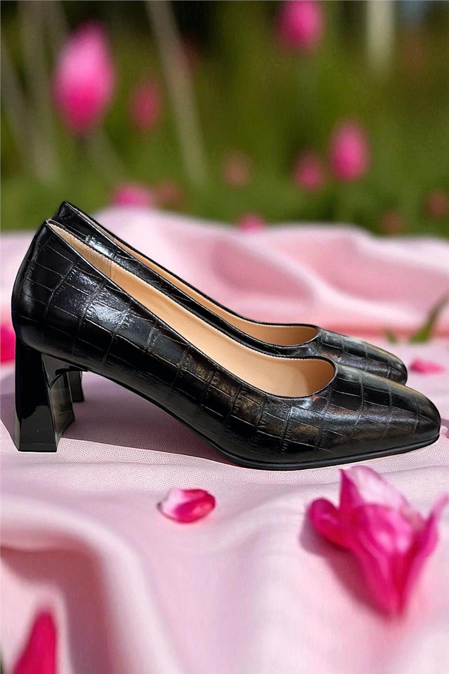 Siyah Krokodil Hakiki Deri Topuklu Ayakkabı