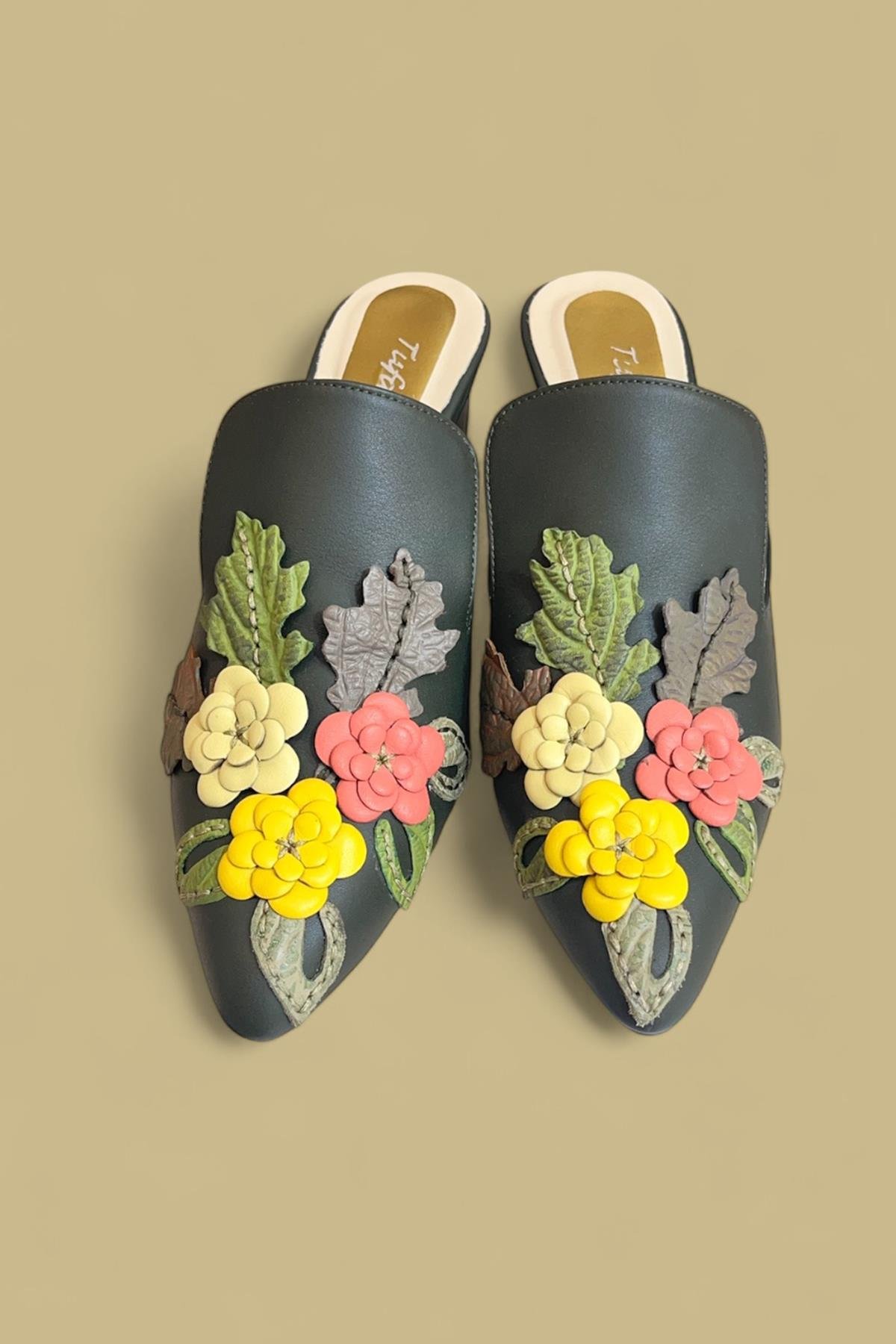 Yağ Yeşili Hakiki Deri Çiçek Motifli El Yapımı Terlik