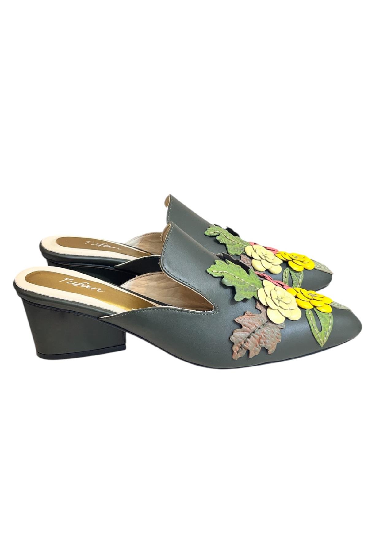 Yağ Yeşili Hakiki Deri Çiçek Motifli El Yapımı Terlik