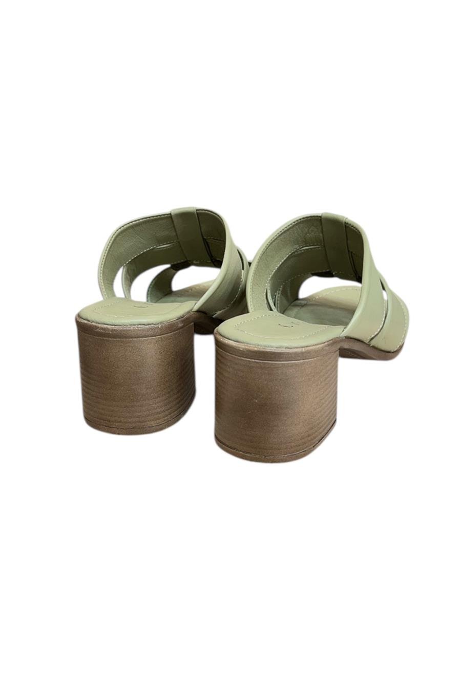Yeşil Hakiki Deri Bant Detaylı Topuklu Comfort Taban Terlik