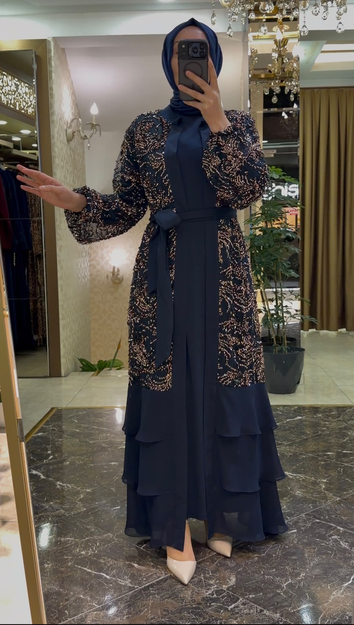 Kağan Kamer Karya Abaya Laciver