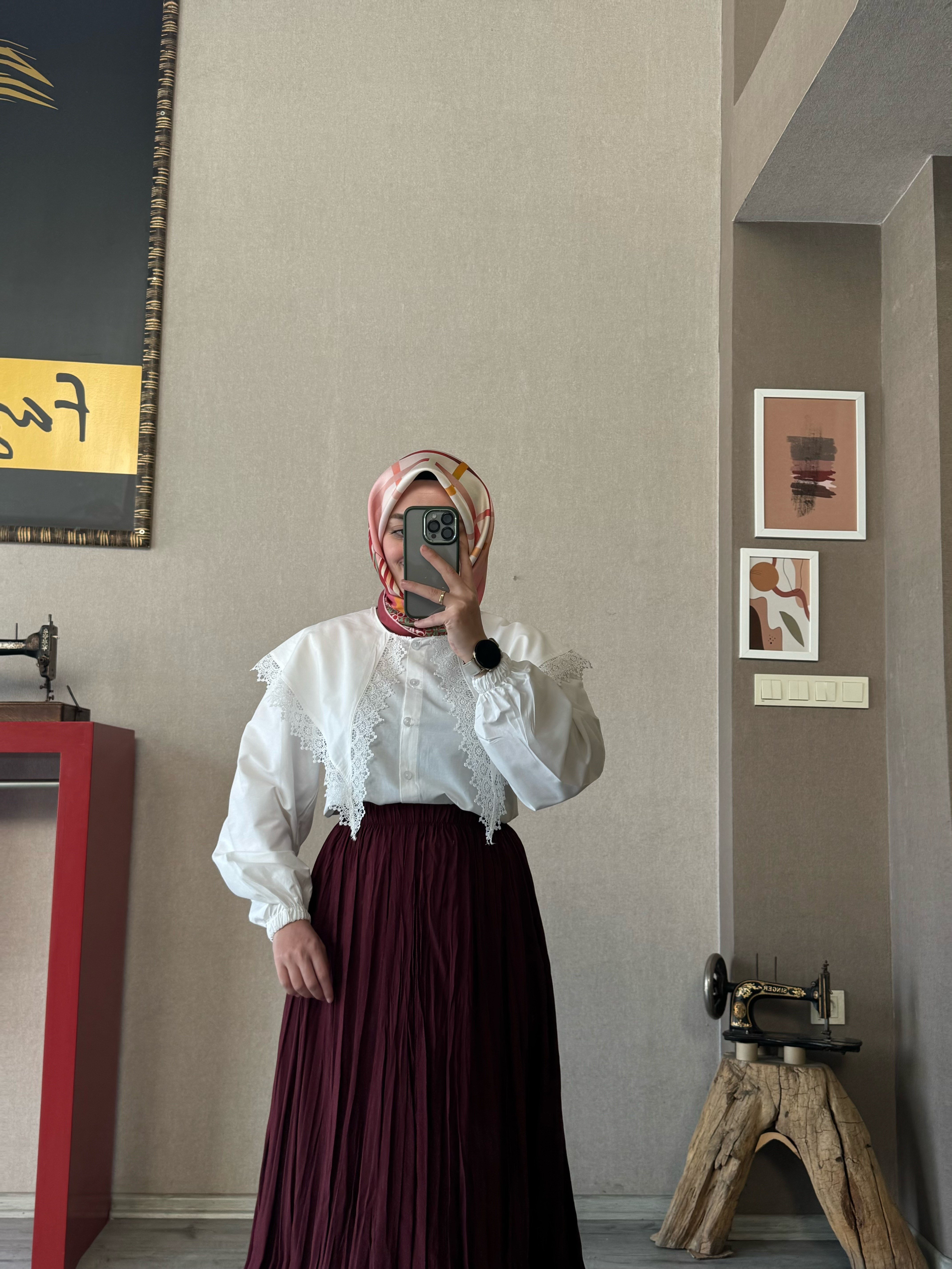 Beyaz Dantel detaylı gömlek - 1094