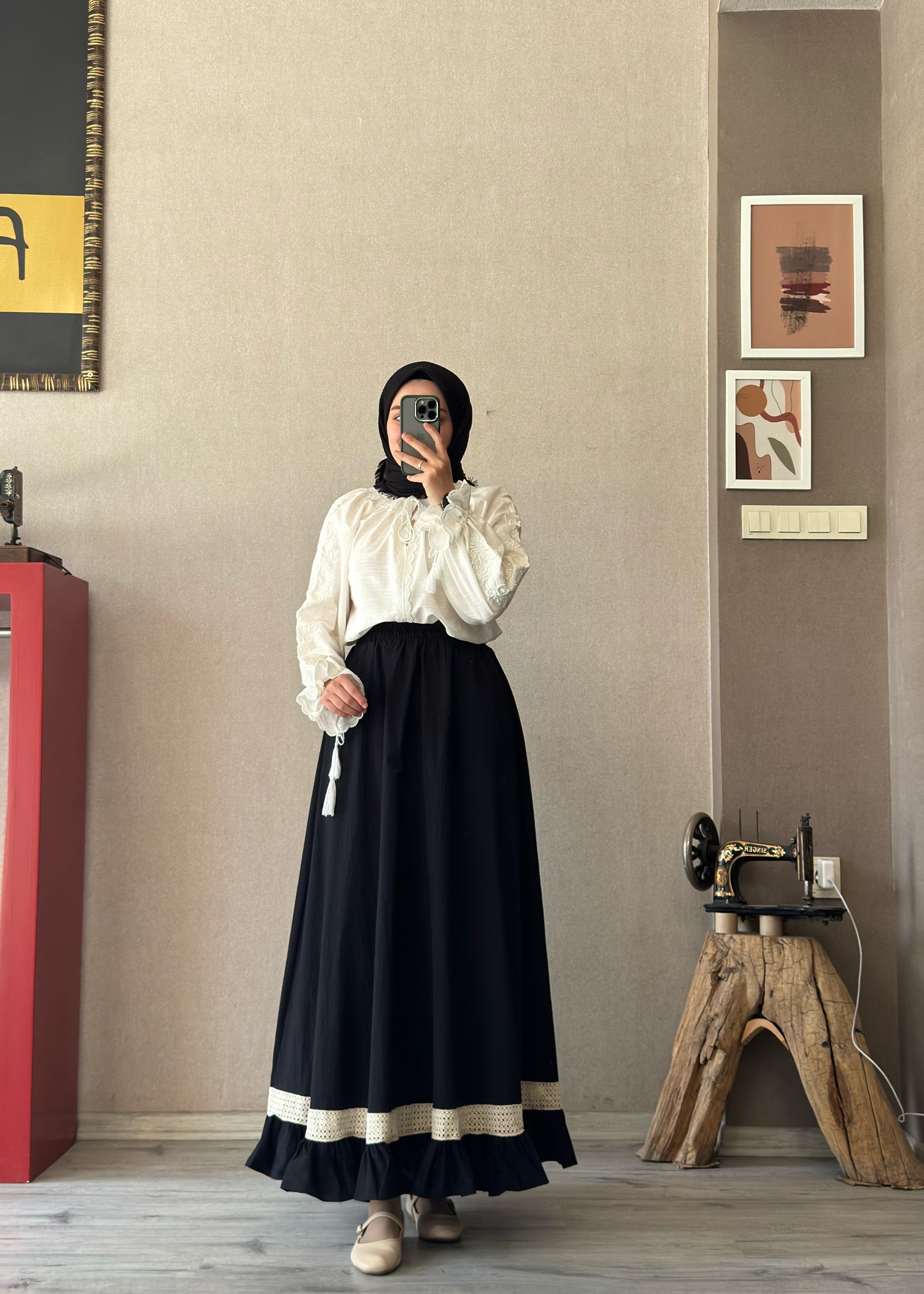 Pinterest  dantelli siyah etek - 1124