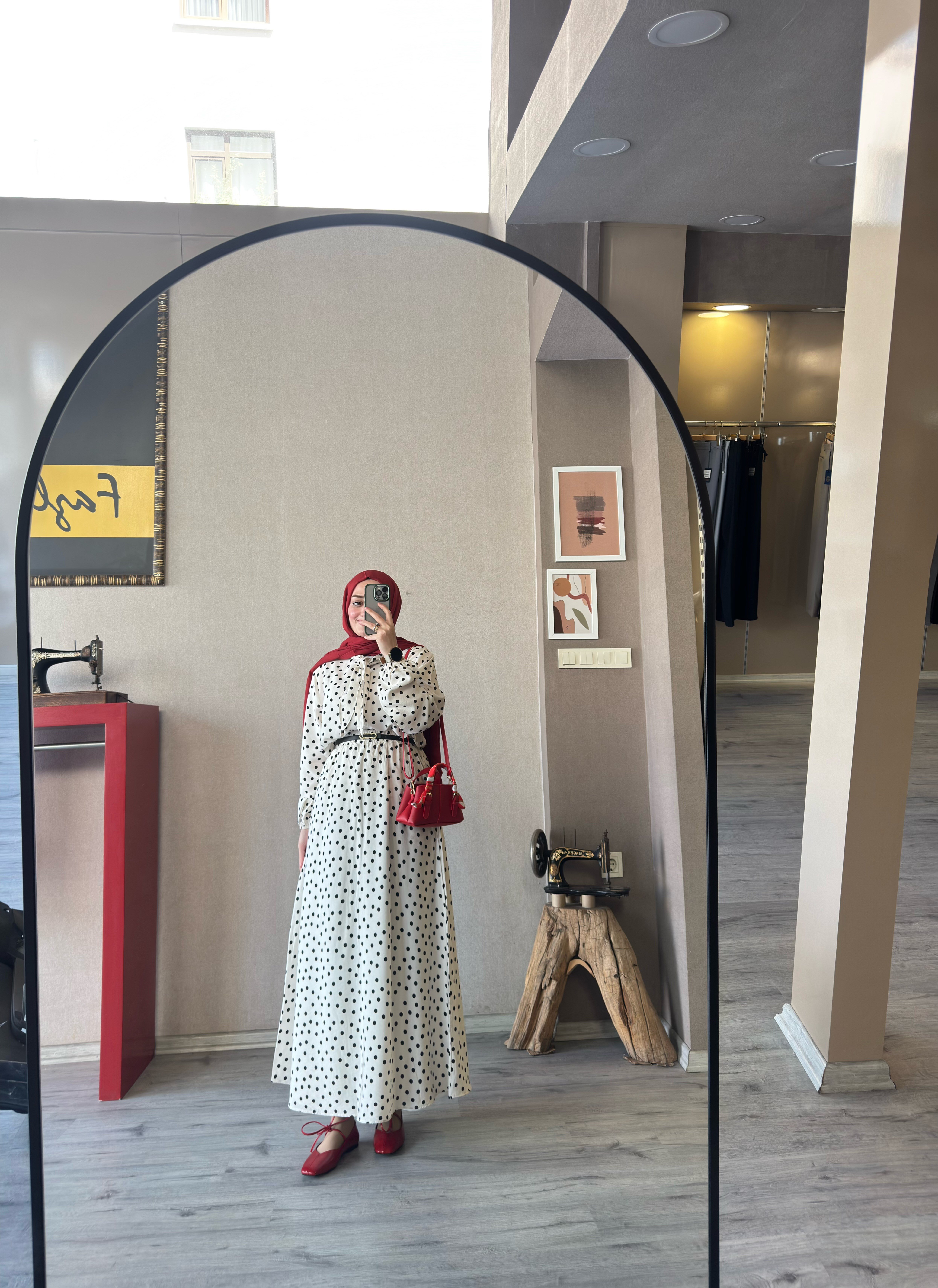 Puantiyeli beyaz etekli takım - 1117