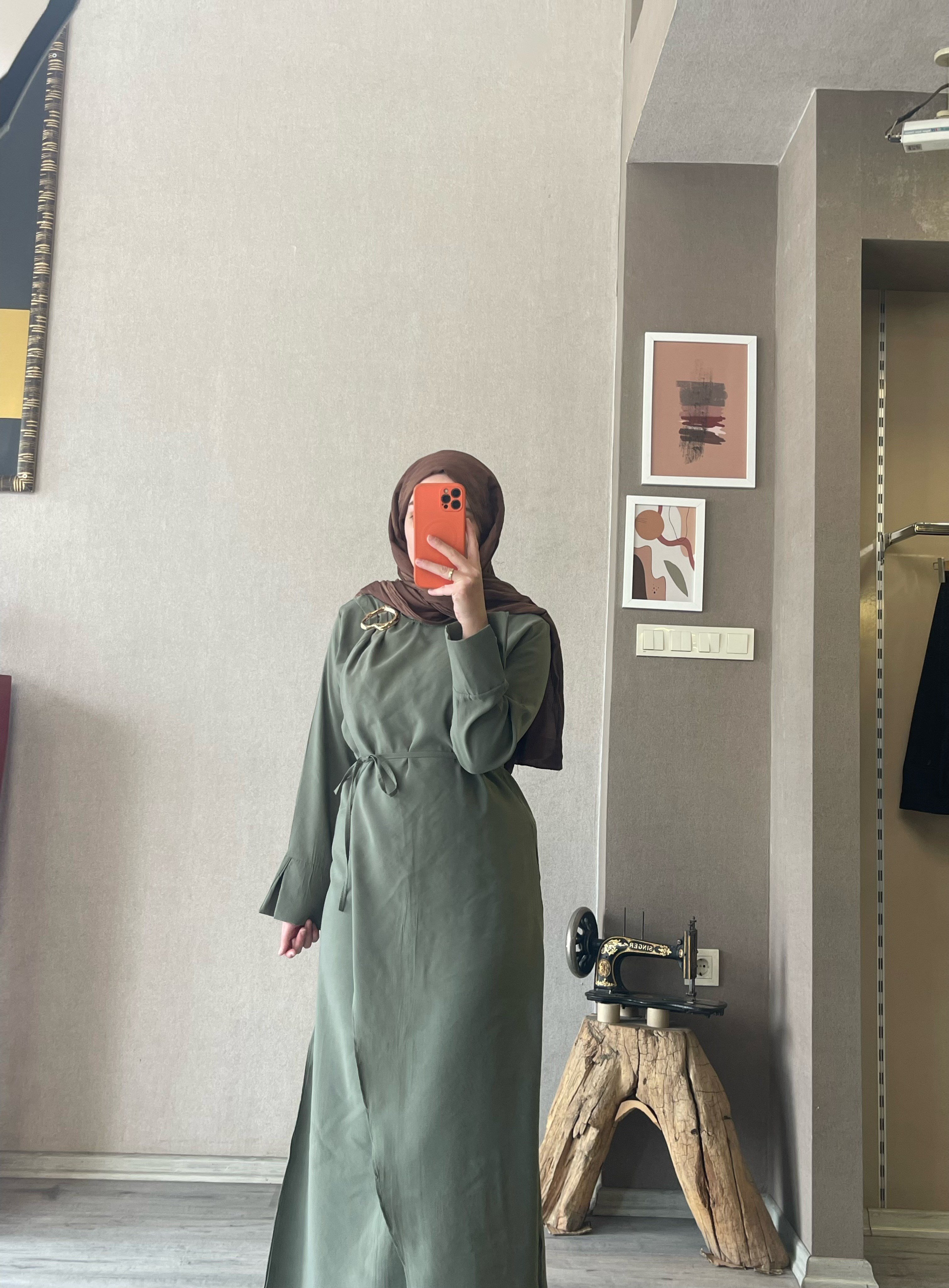 Toka detaylı yeşil elbise - 1081
