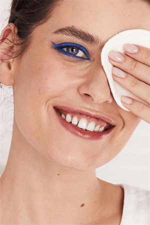 Nivea Micellar Yatıştırıcı Makyaj Temizleme Suyu 400 ml | Yüz, Göz ve Dudak İçin Hassas Temizlik