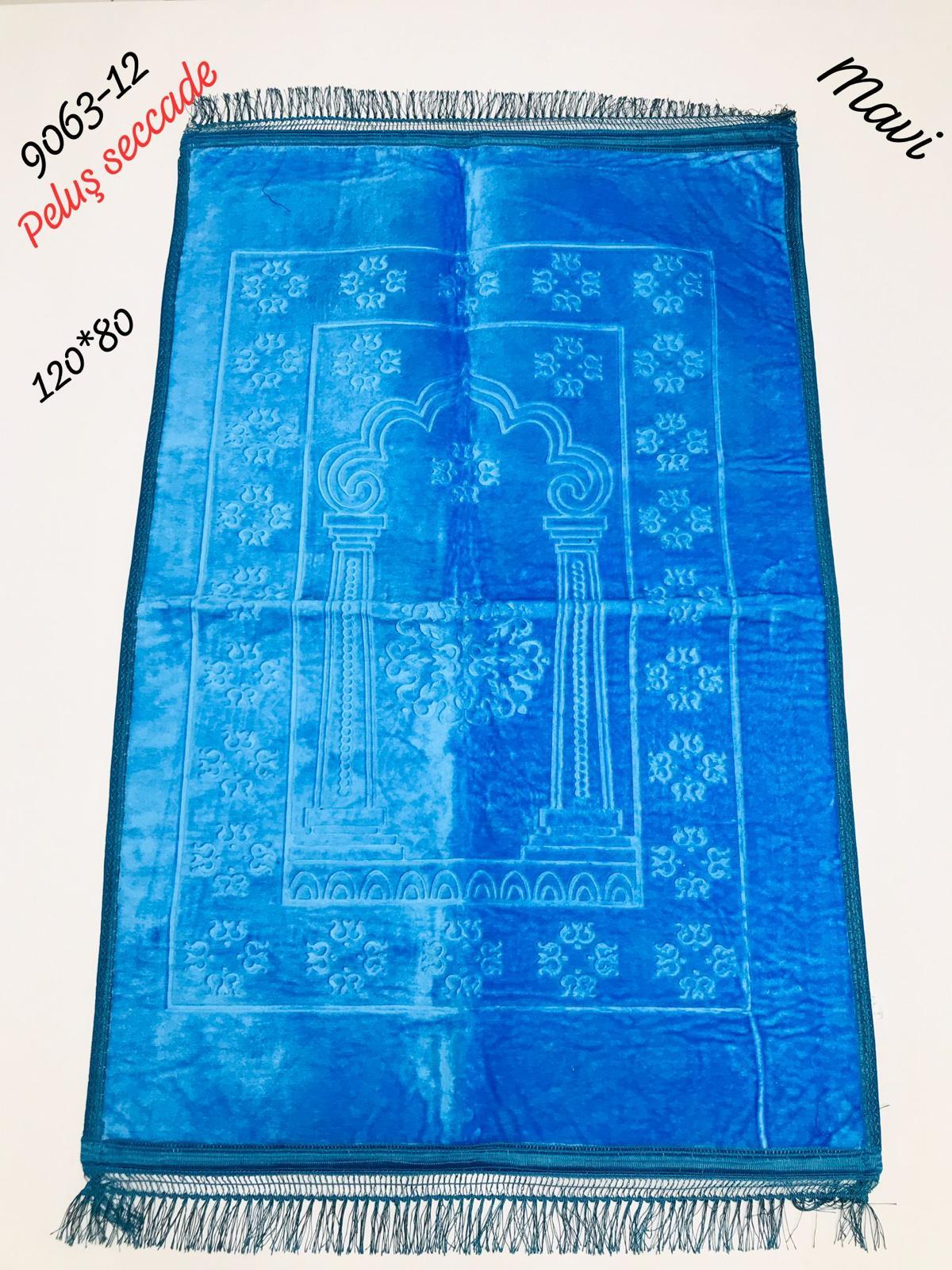 9063 Peluş Seccade