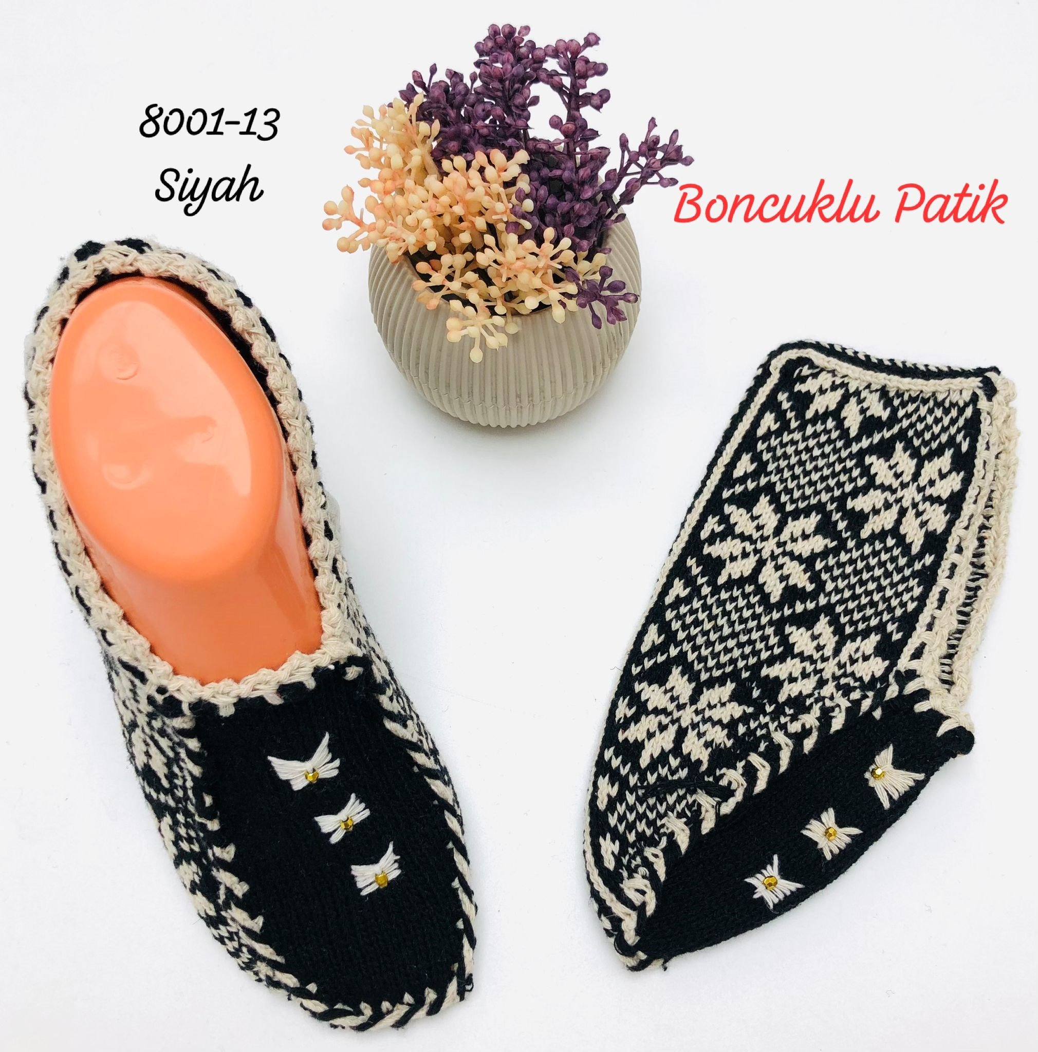 8001 Boncuklu Patik