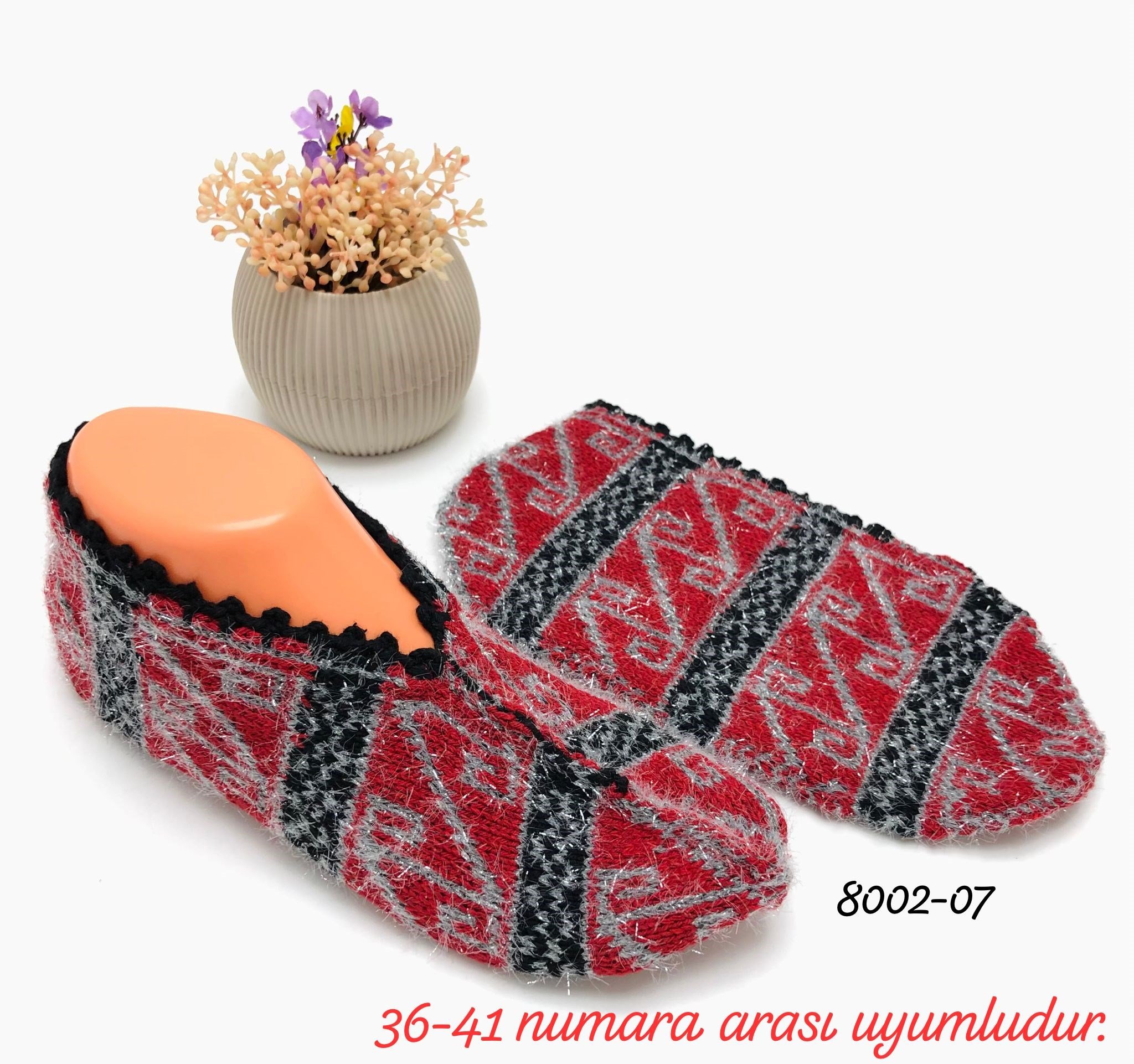 8002 Desenli Simli Patik