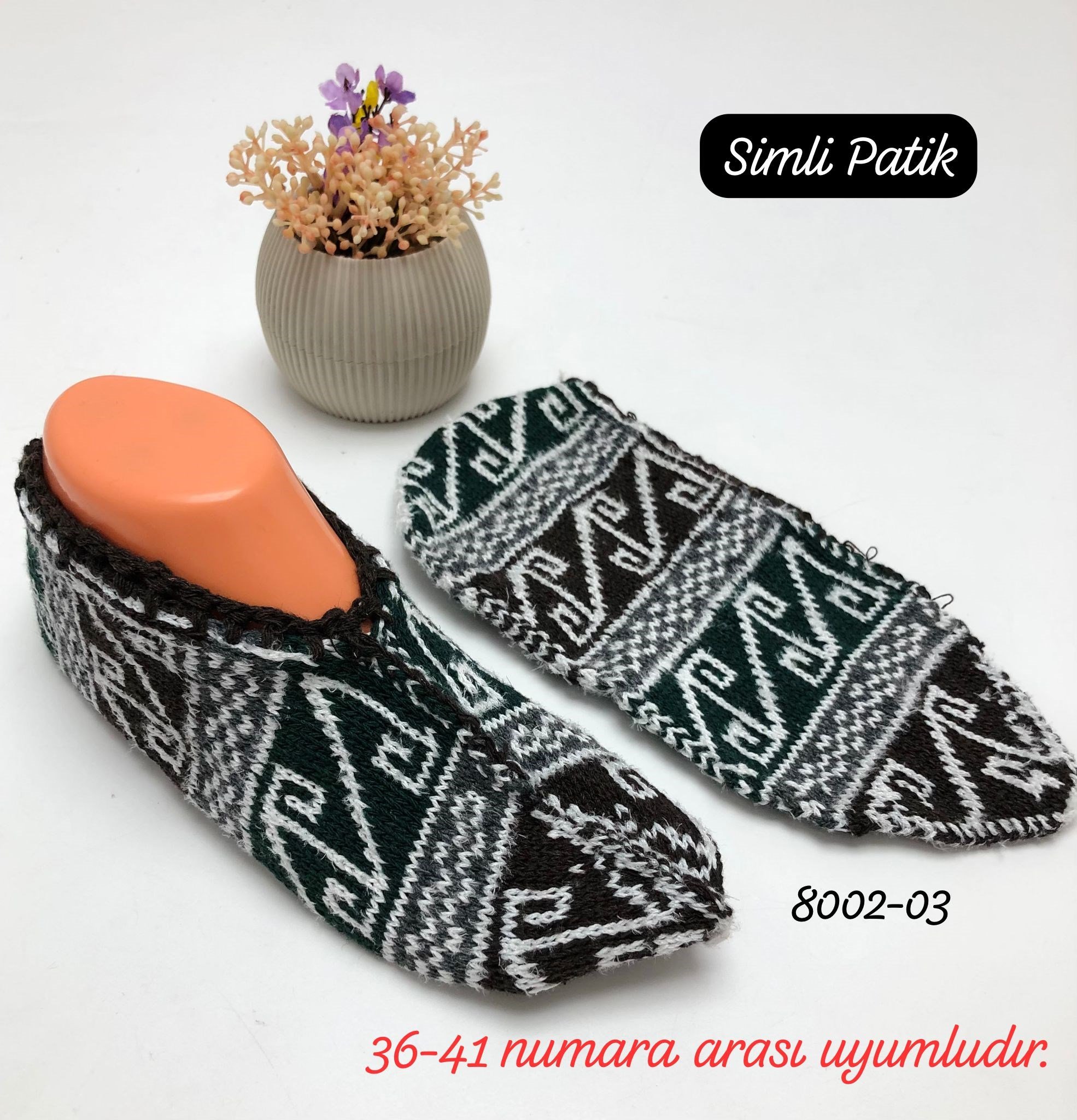 8002 Desenli Simli Patik