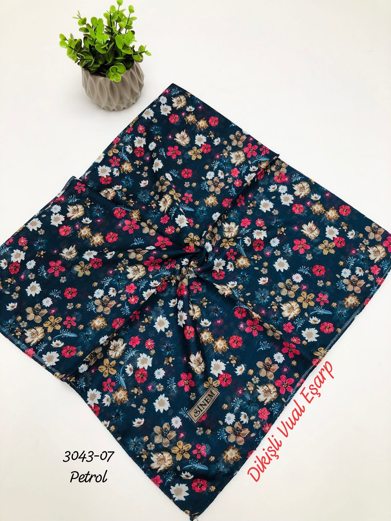 3043 Dikişli Vual Eşarp