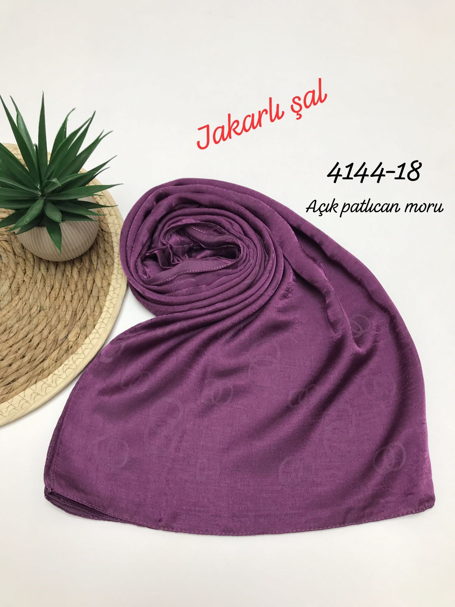4144 Jakarlı Şal