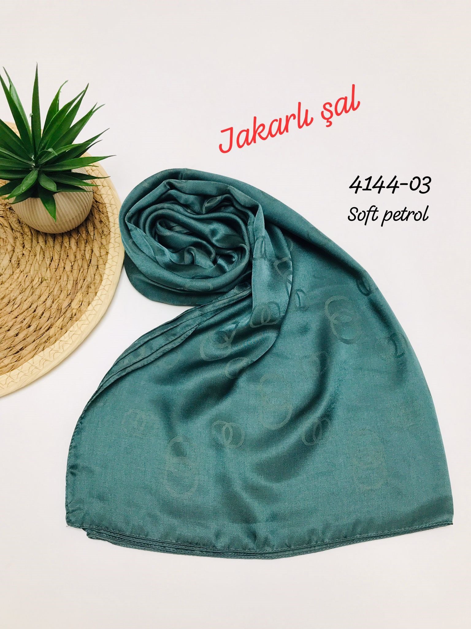 4144 Jakarlı Şal