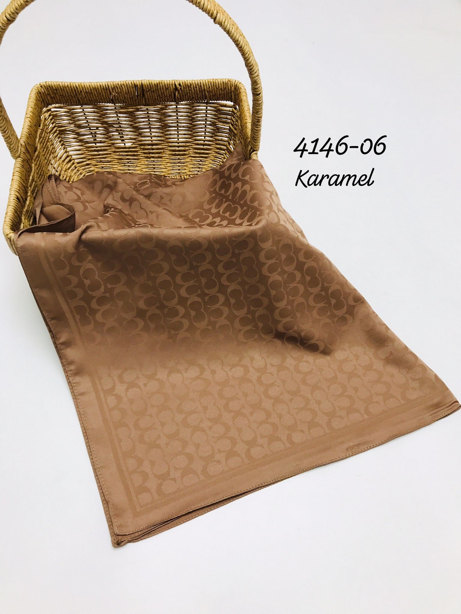 4146 Jakarlı Şal