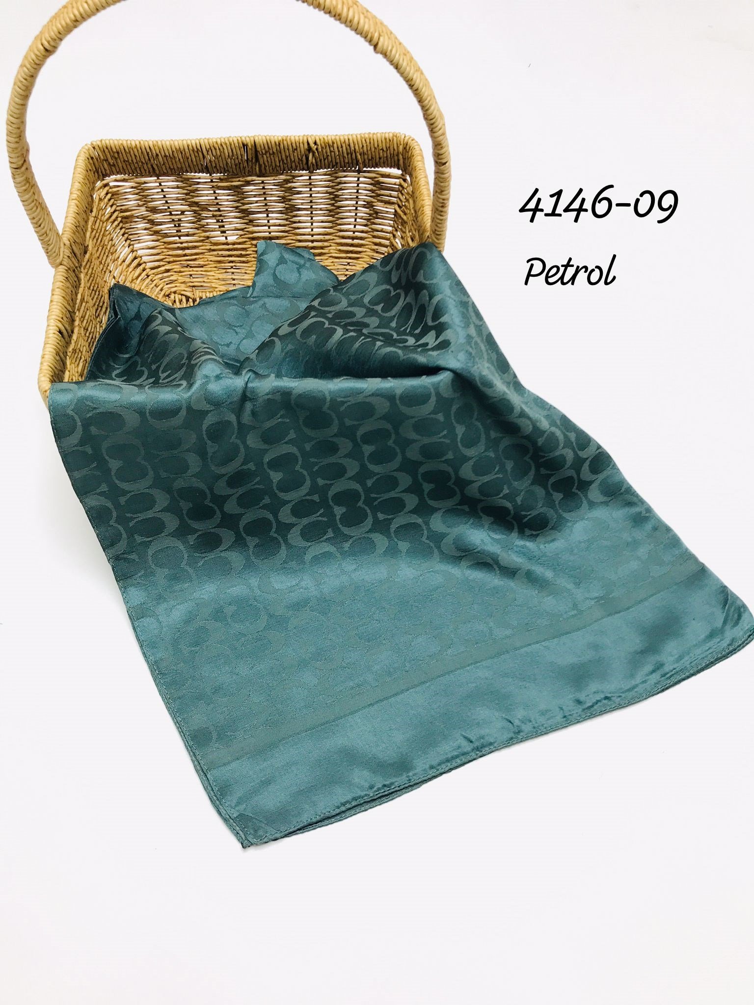 4146 Jakarlı Şal