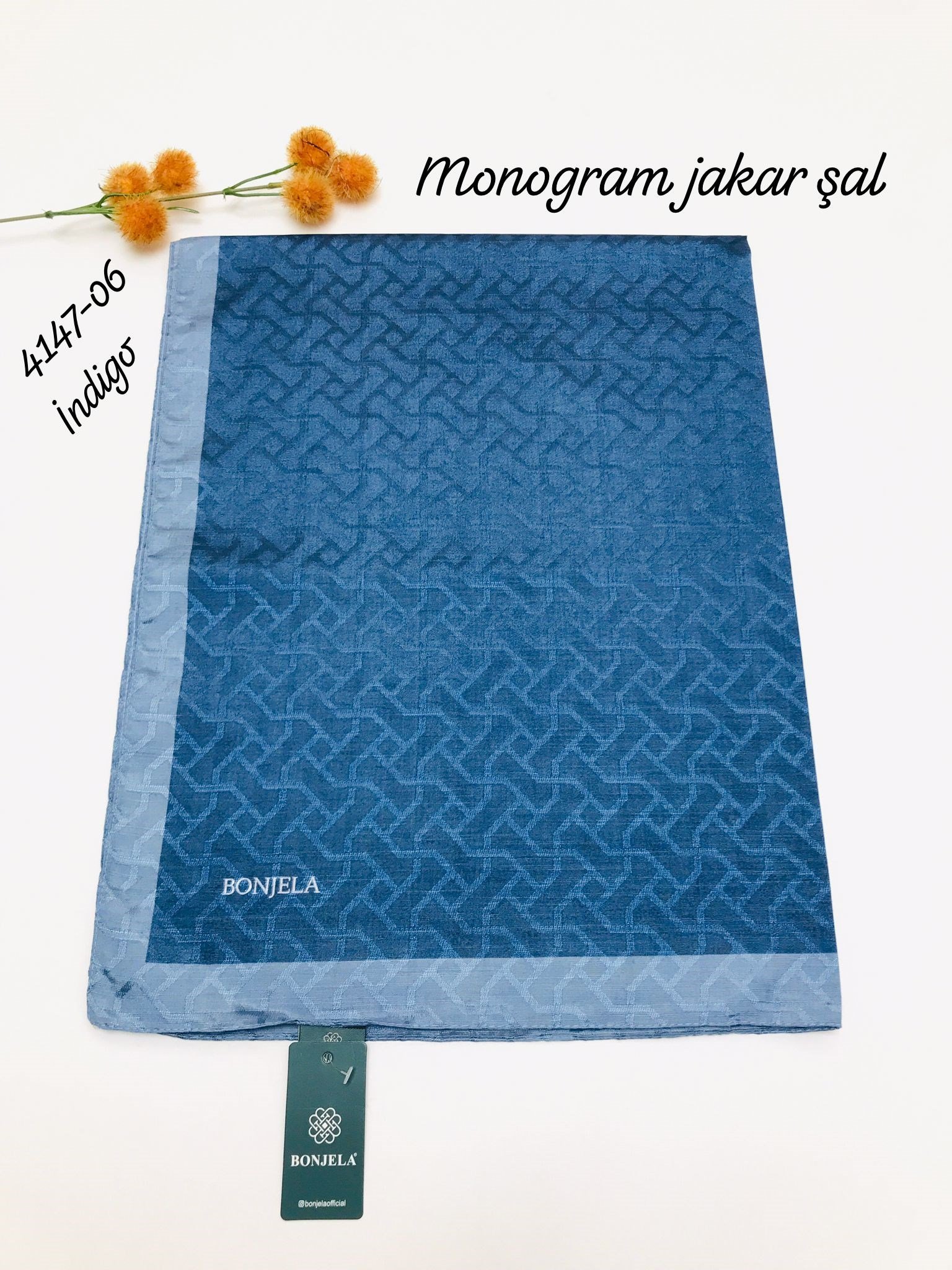 4147 Monogram Jakar Şal