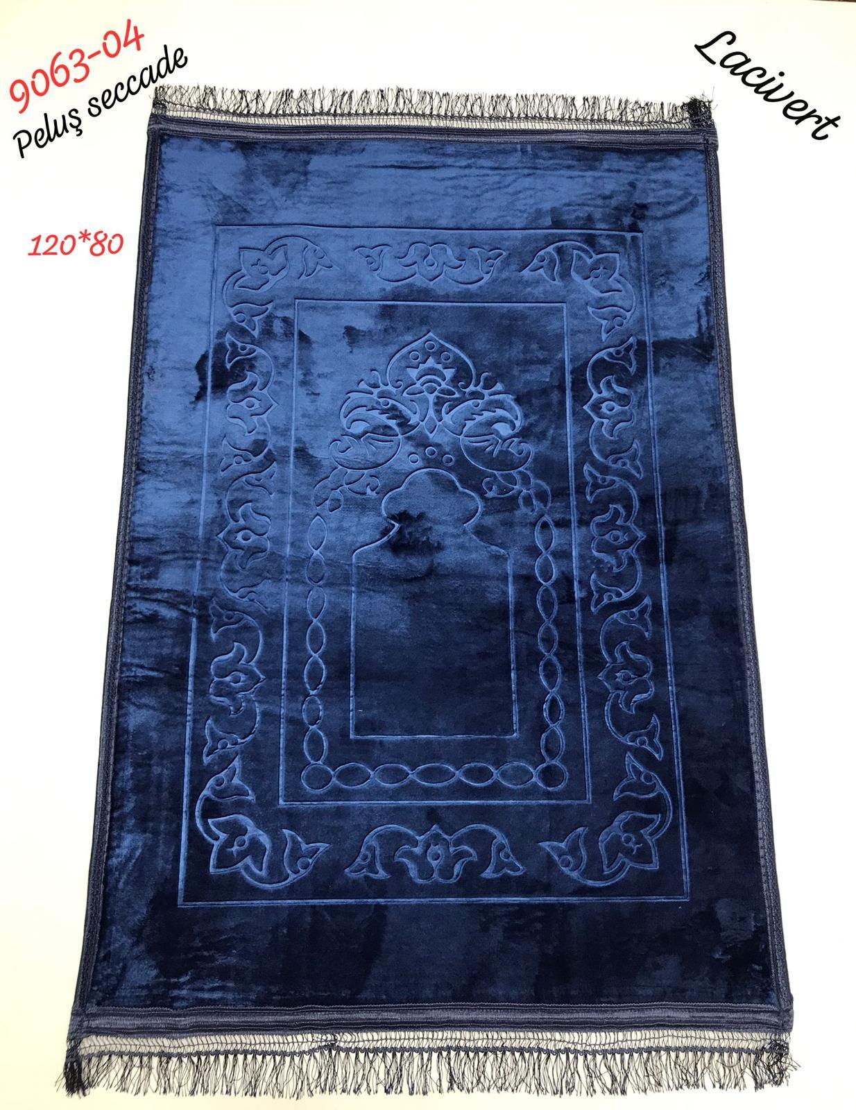 9063 Peluş Seccade