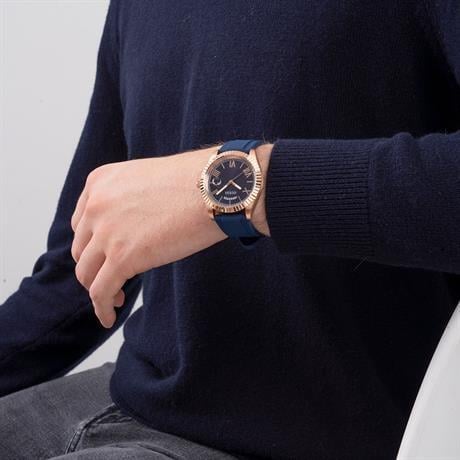 Guess GUGW0335G2 Erkek Kol Saati
