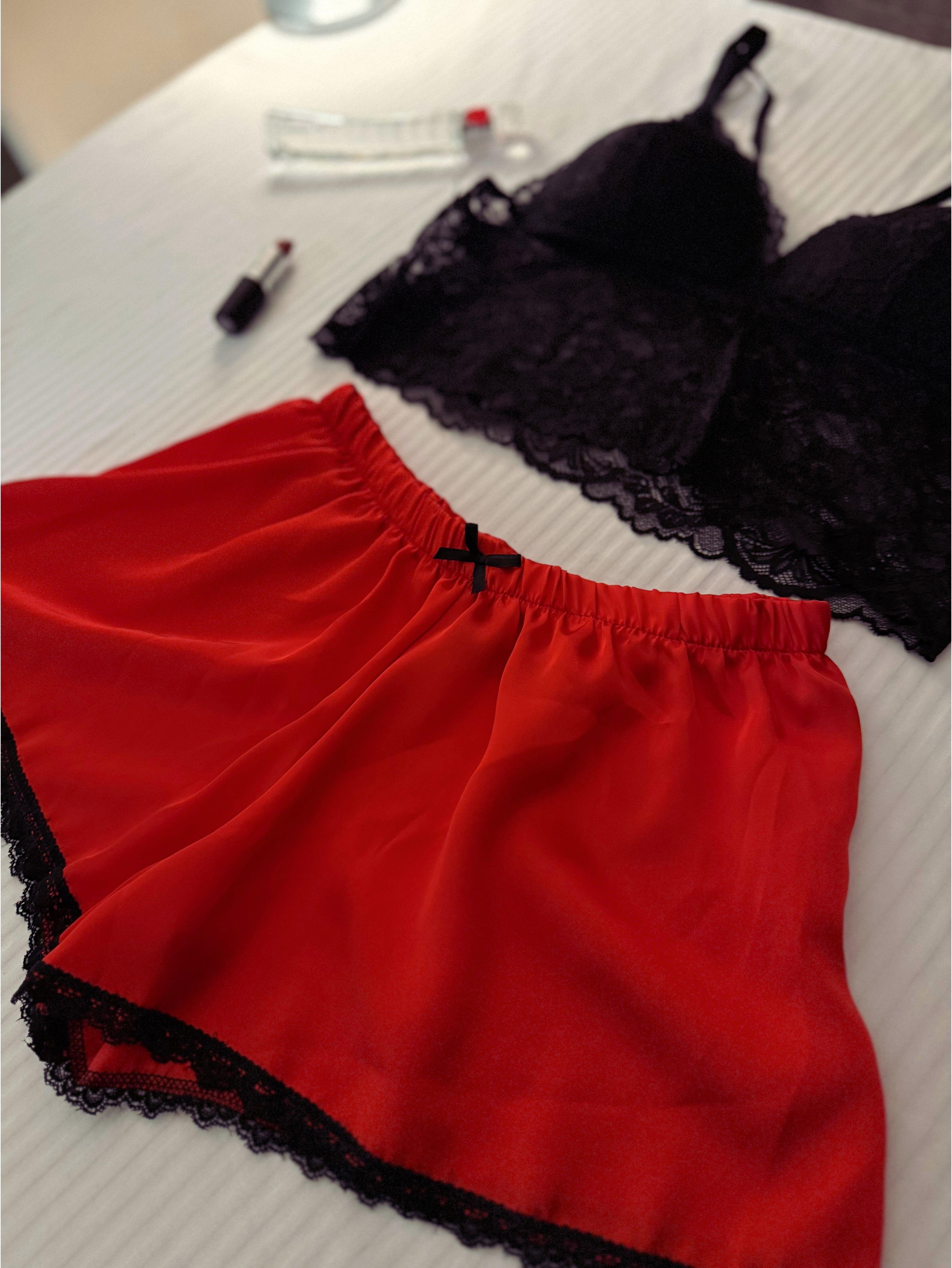 Kırmızı Saten Şort & Bralet Takım