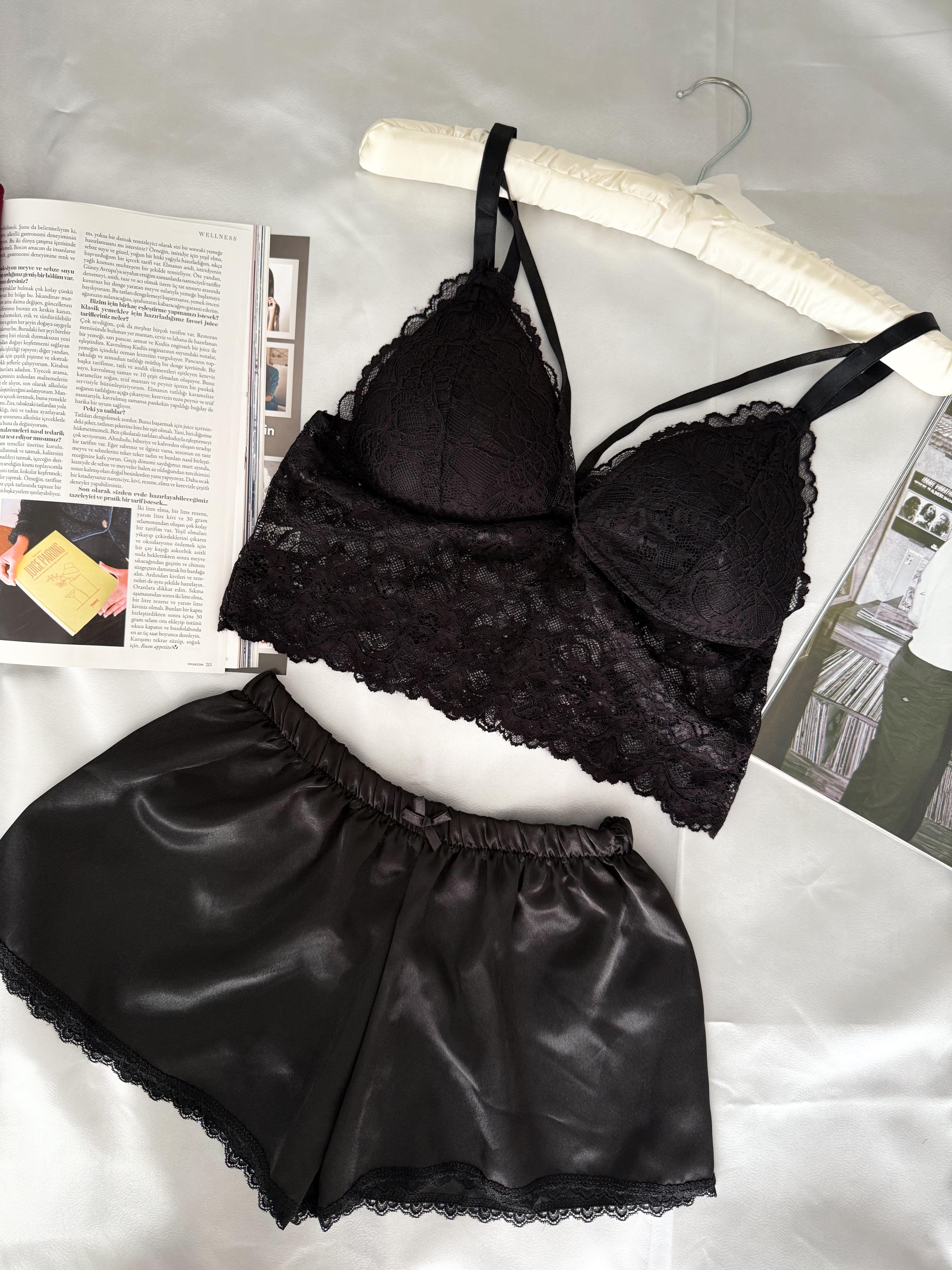 Siyah Saten Şort & Bralet Takım
