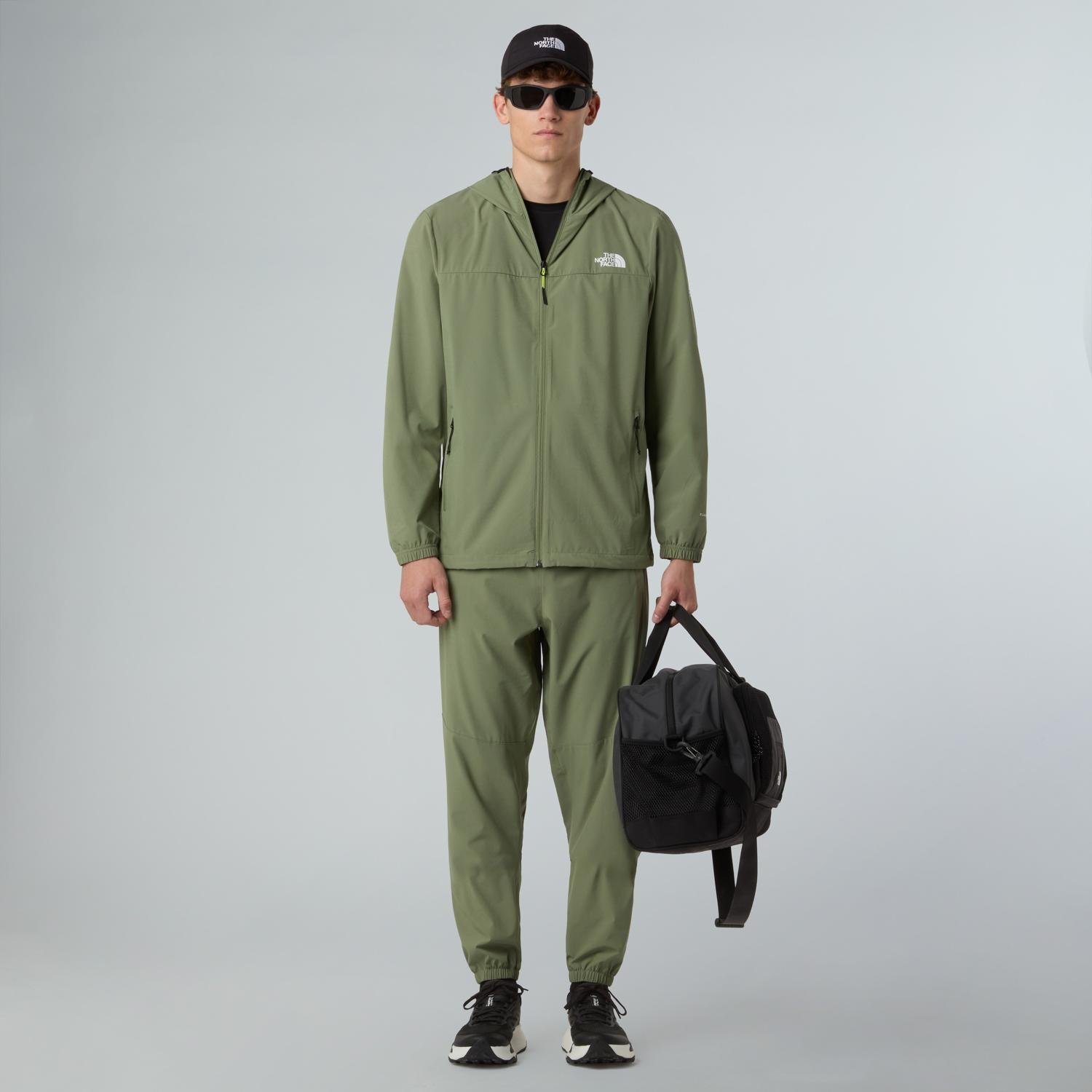 The North Face  Erkek Mountaın Athletıcs Wınd Pantolon Nf0A8Bgnbo91