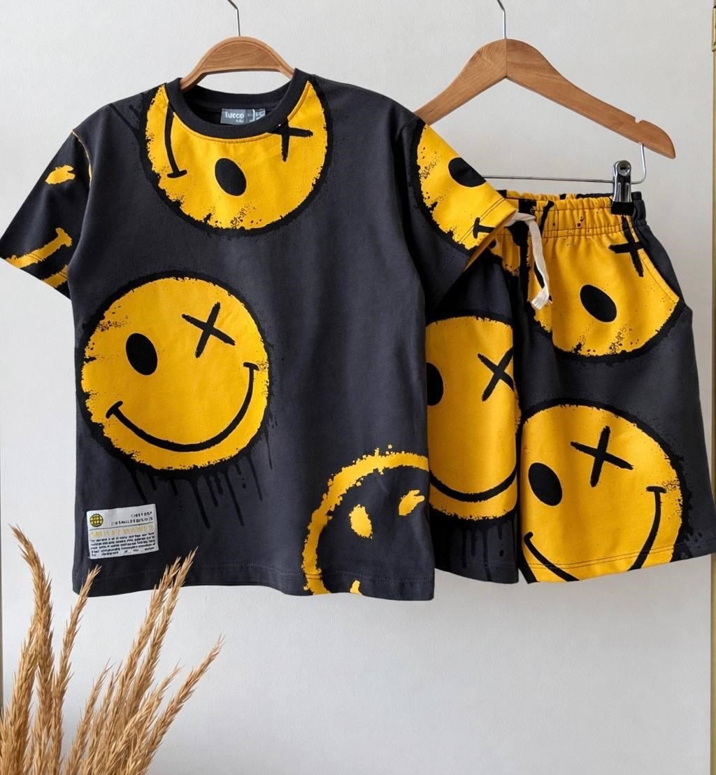 Büyük Yaş Grubu Emojili Erkek Çocuk Şort Tişört Takımı