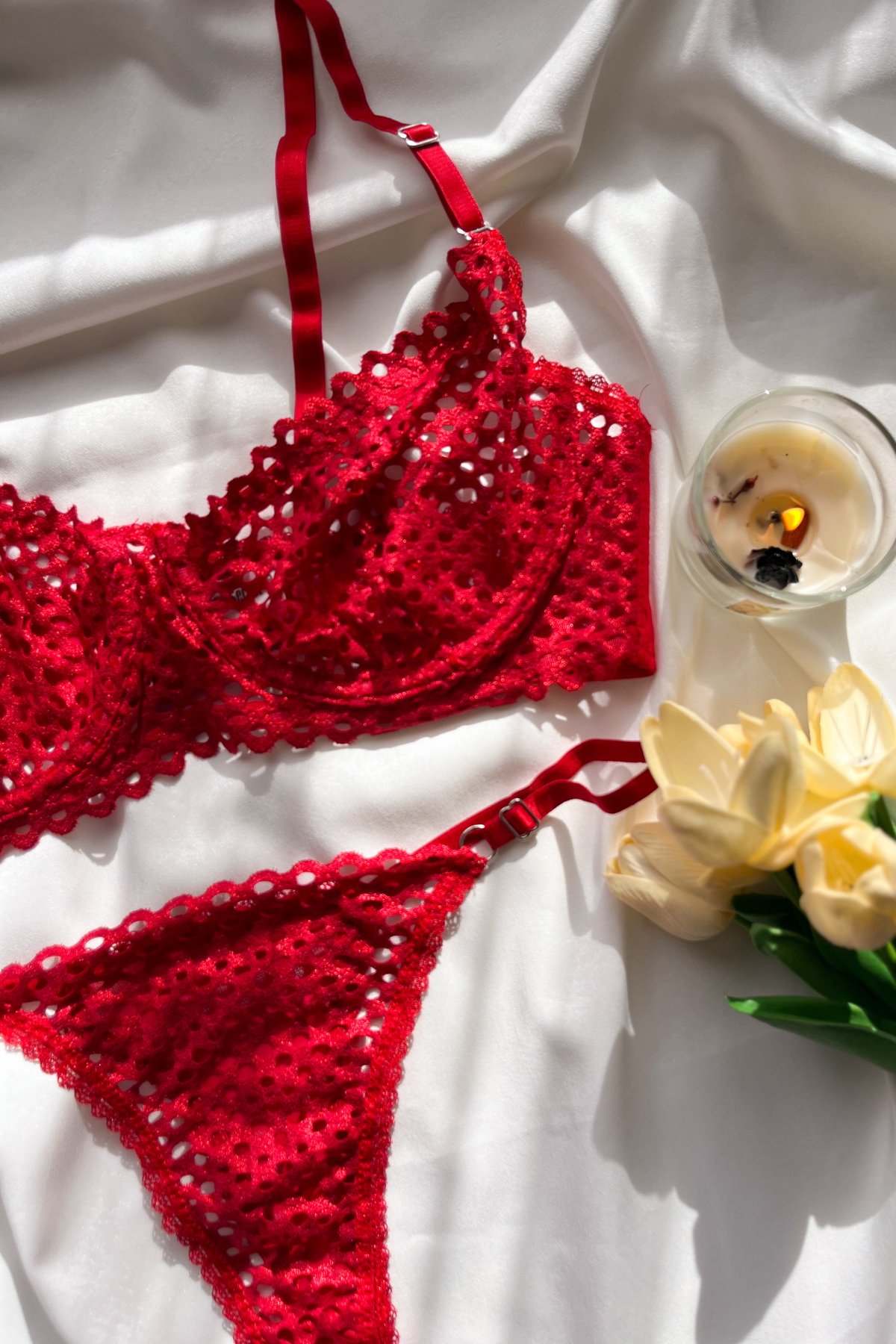  Rubby Kırmızı Dantelli Balenli C Cup Bra Takımı