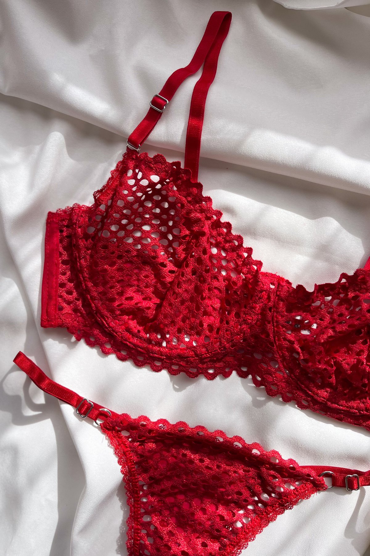  Rubby Kırmızı Dantelli Balenli C Cup Bra Takımı