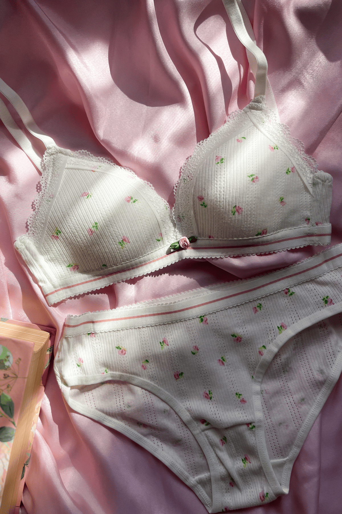 Yayoi Kusama-Beyaz Pamuklu Çiçek Desenli Bralet set
