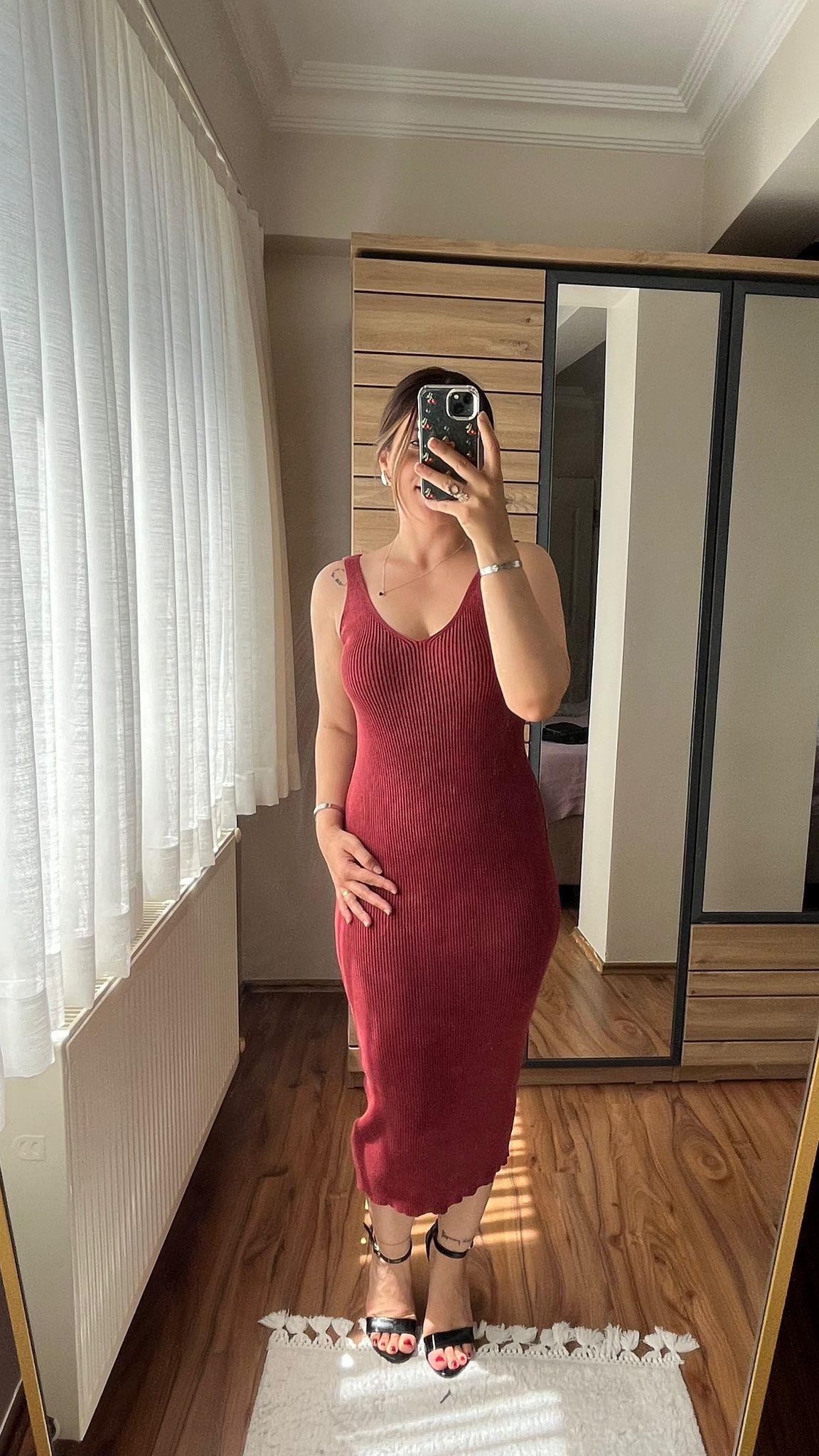 Bordo Renk Yıkamalı Triko Elbise
