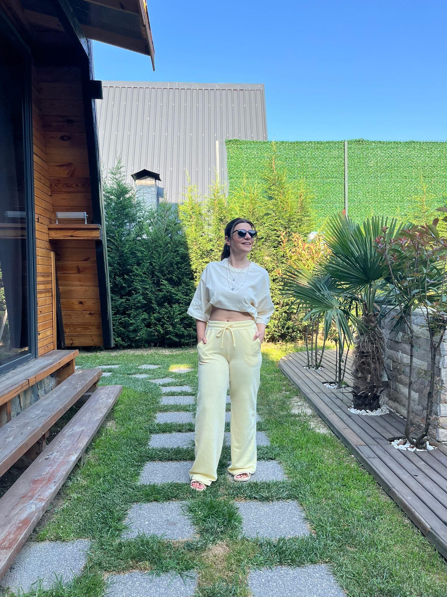 Sarı Çizgili Pantolon