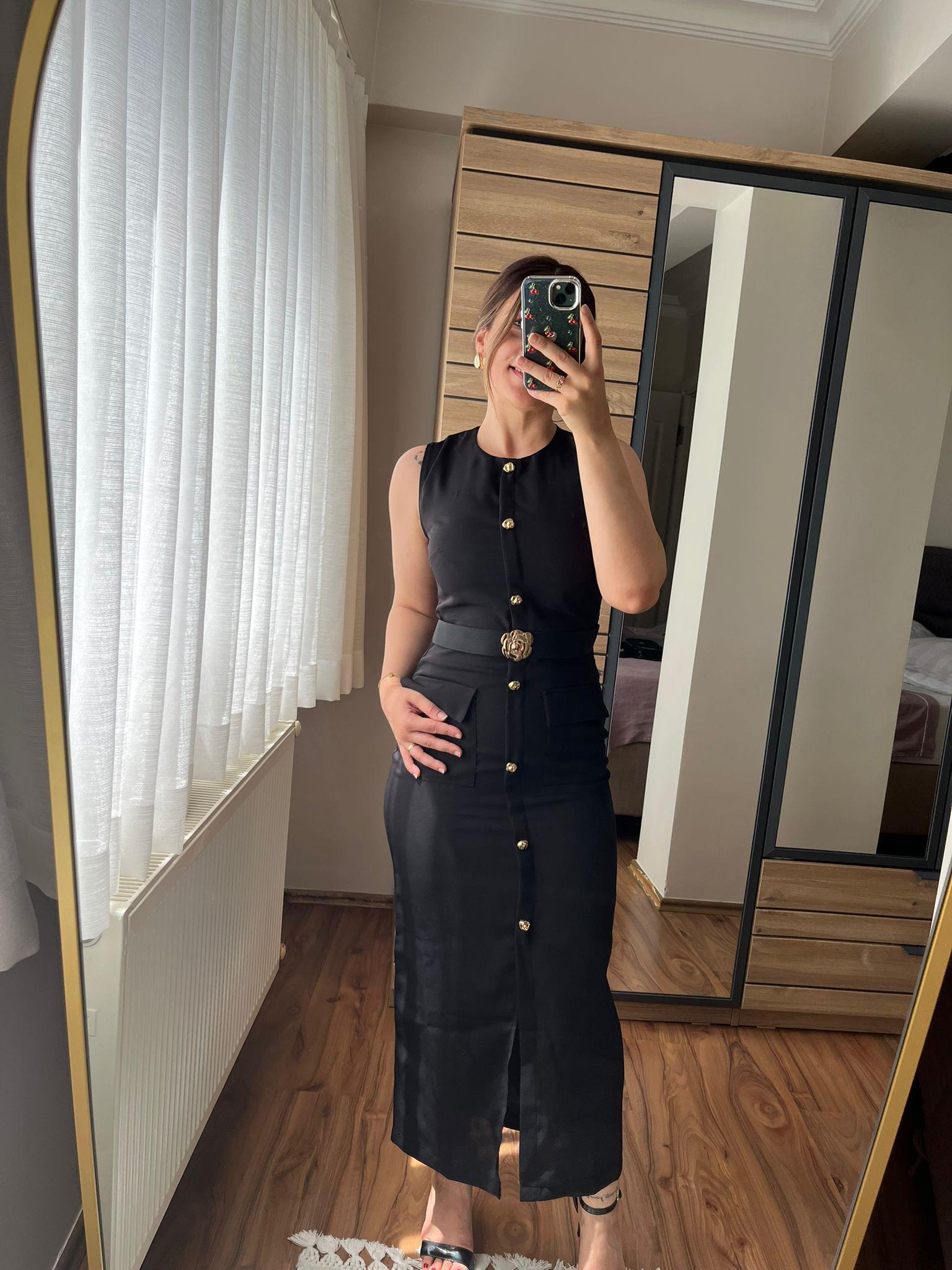 Siyah Kemer Detaylı Midi Boy Elbise
