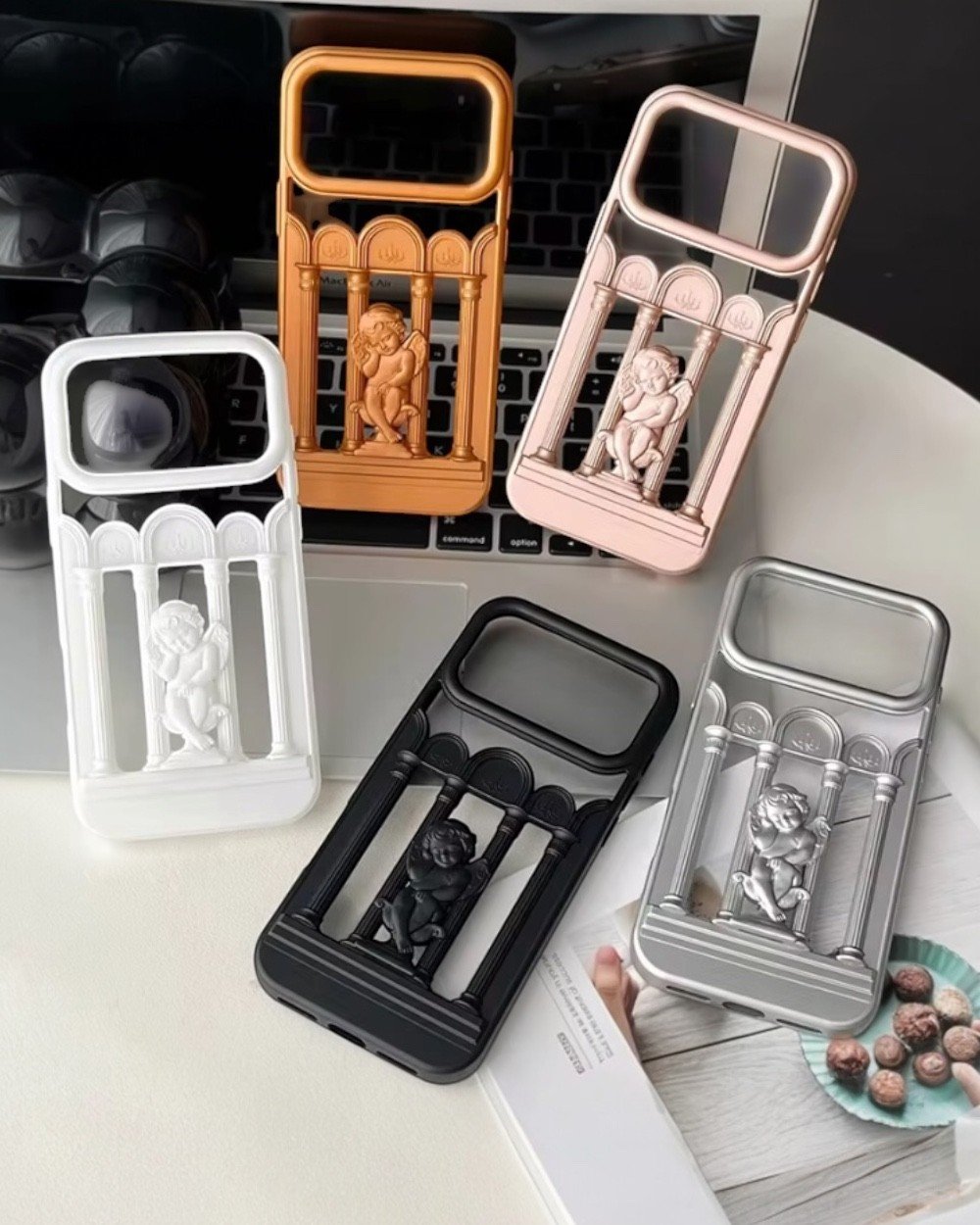 Telefon KılıfıIphone Uyumlu Telefon Rengini Gösteren 3D Melek Kabartmalı Lüks Kılıf
