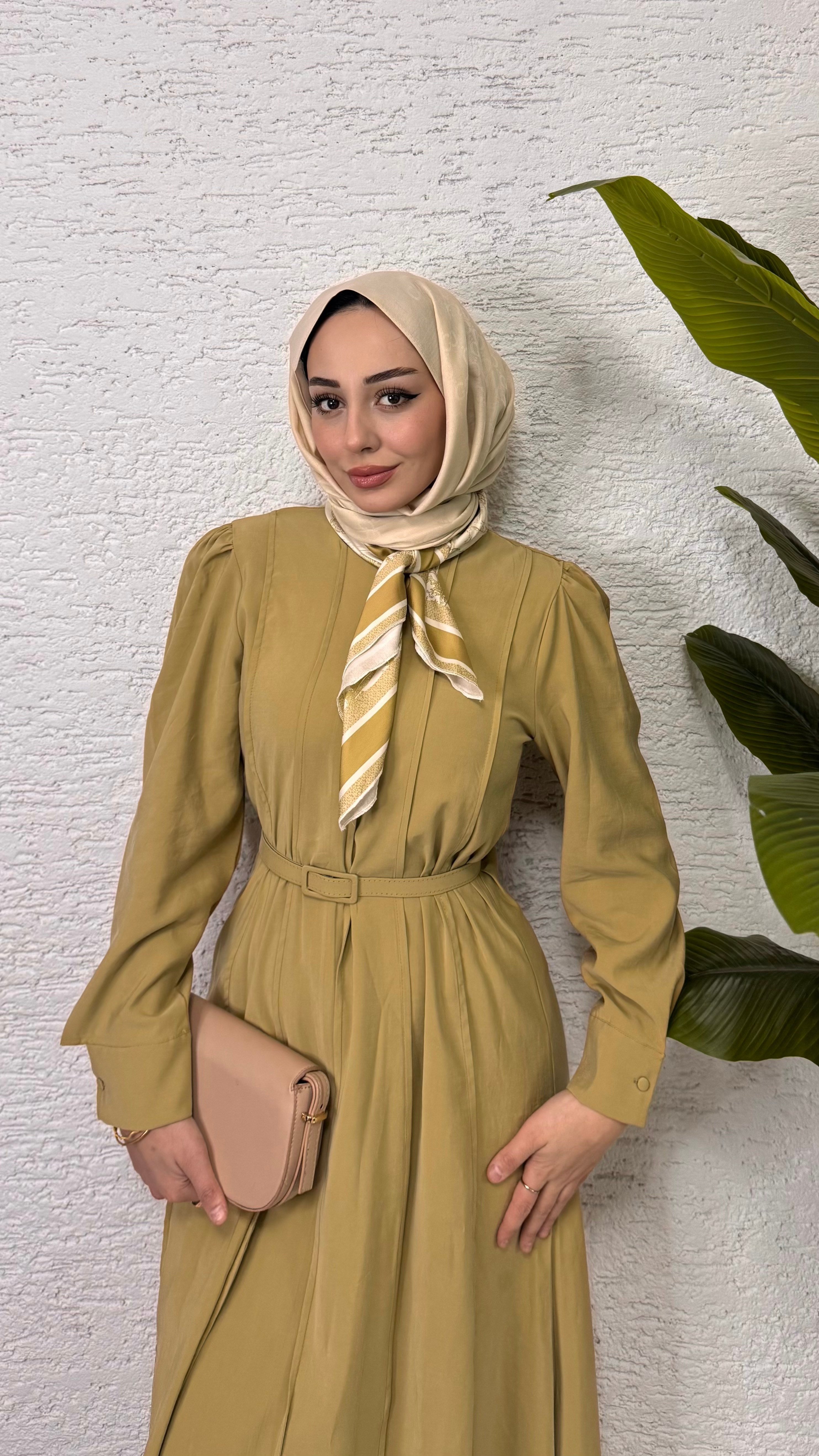 Fular ve Kemer Detaylı Elbise | Yeşil