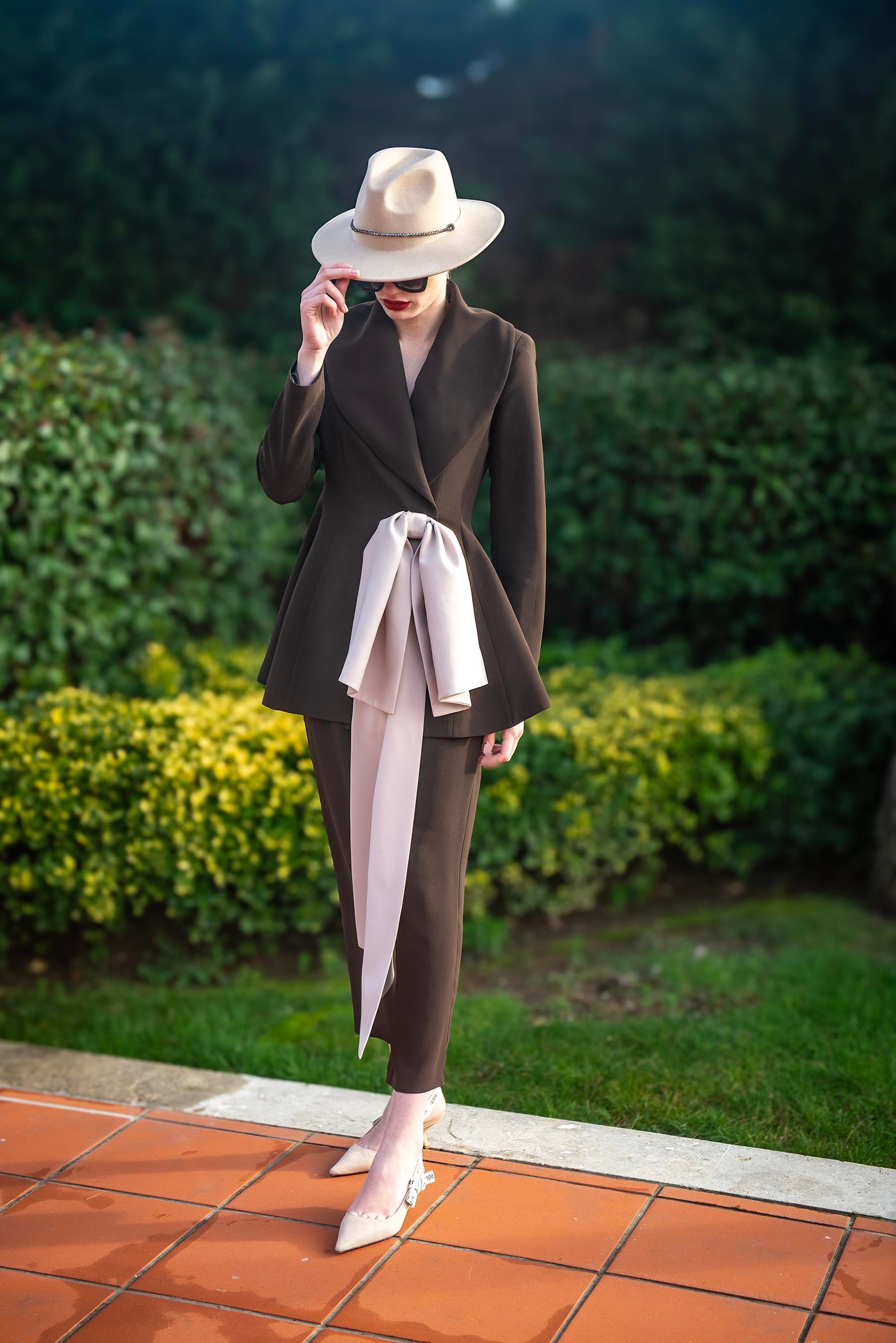 MELL suit