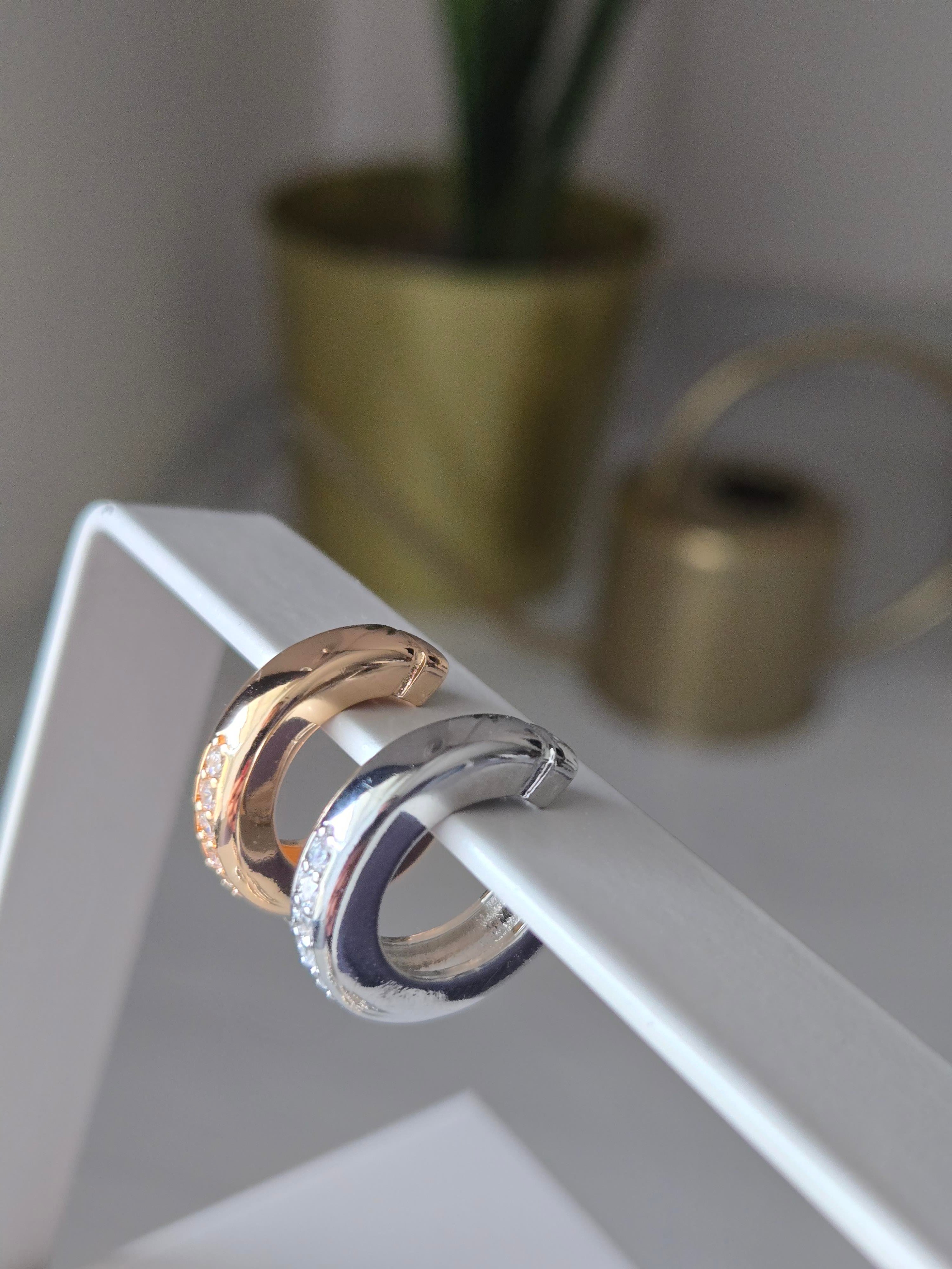 Taşlı Kalın Earcuff Küpe