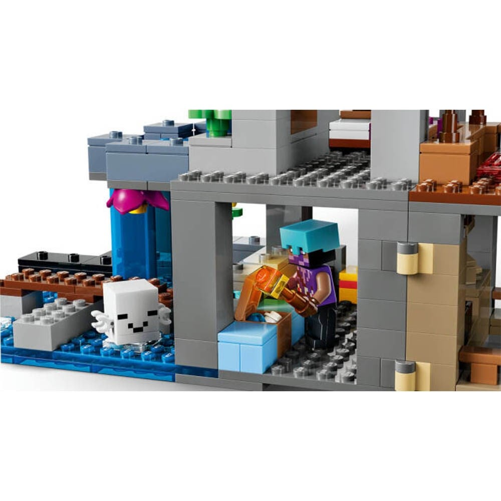 LegoLEGO Minecraft Hortlak İstasyonu 754 Parça