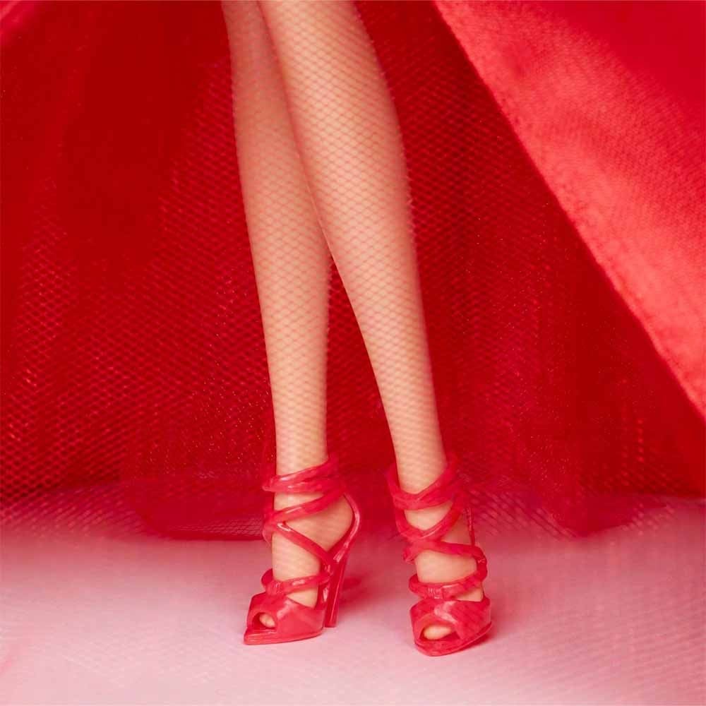 BarbieBarbie 2026 Mutlu Yıllar Bebeği Sarışın