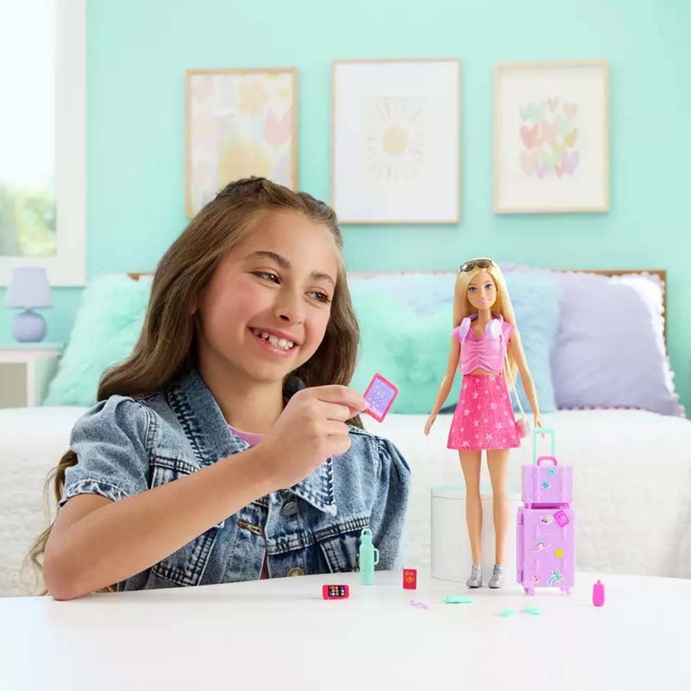 BarbieBarbie Malibu Bebek ve Aksuarları