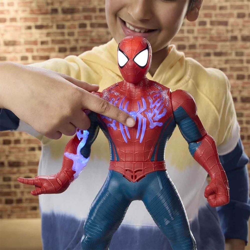 HasbroHasbro Sesli ve Işıklı Brand New Day Spider-Man Aksiyon Figürü