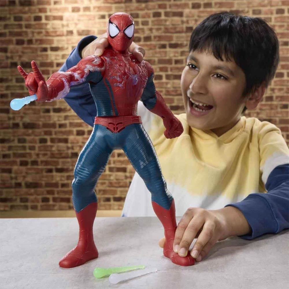 HasbroHasbro Sesli ve Işıklı Brand New Day Spider-Man Aksiyon Figürü