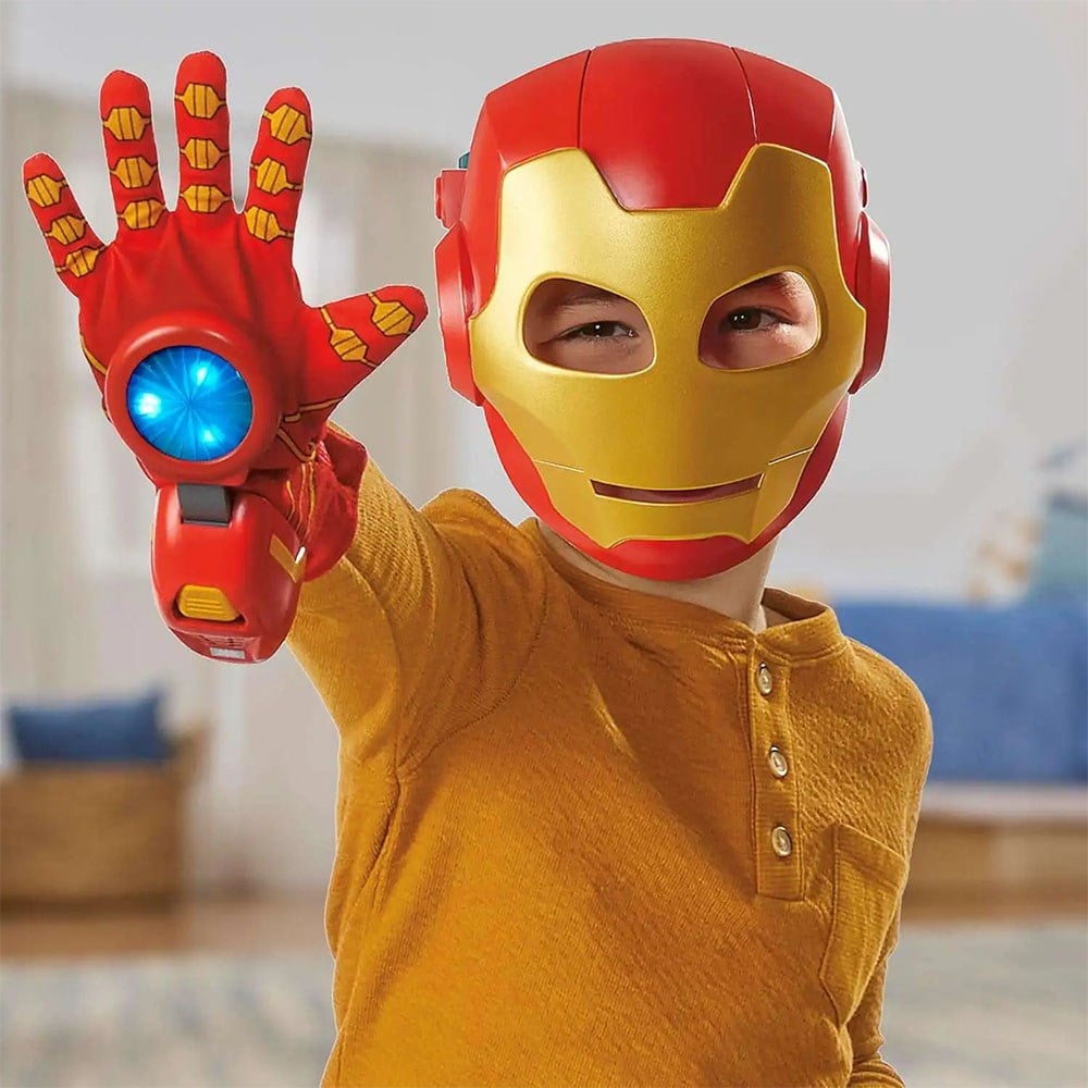 HasbroHasbro Marvel Demir Adam Maskesi ve Elektronik Eldiven