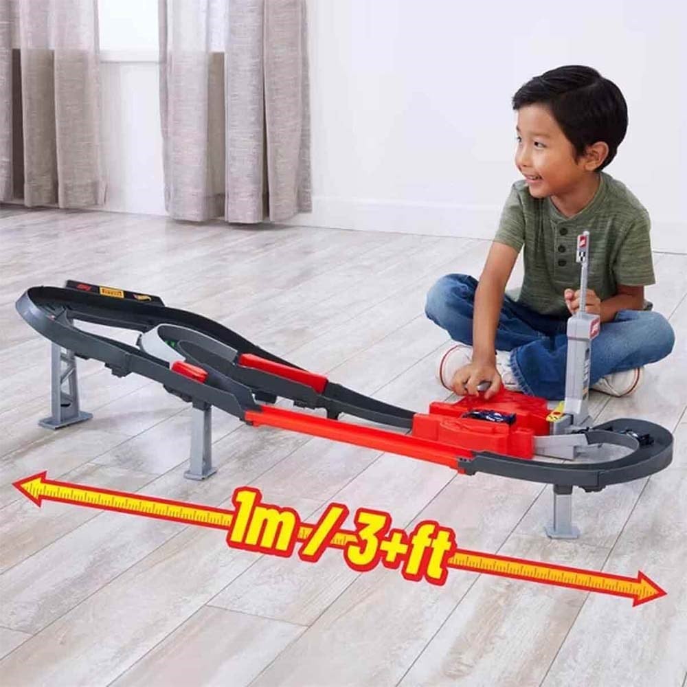 Hot WheelsHot Wheels Yarışları Formula 1 Temel Yarış Pisti