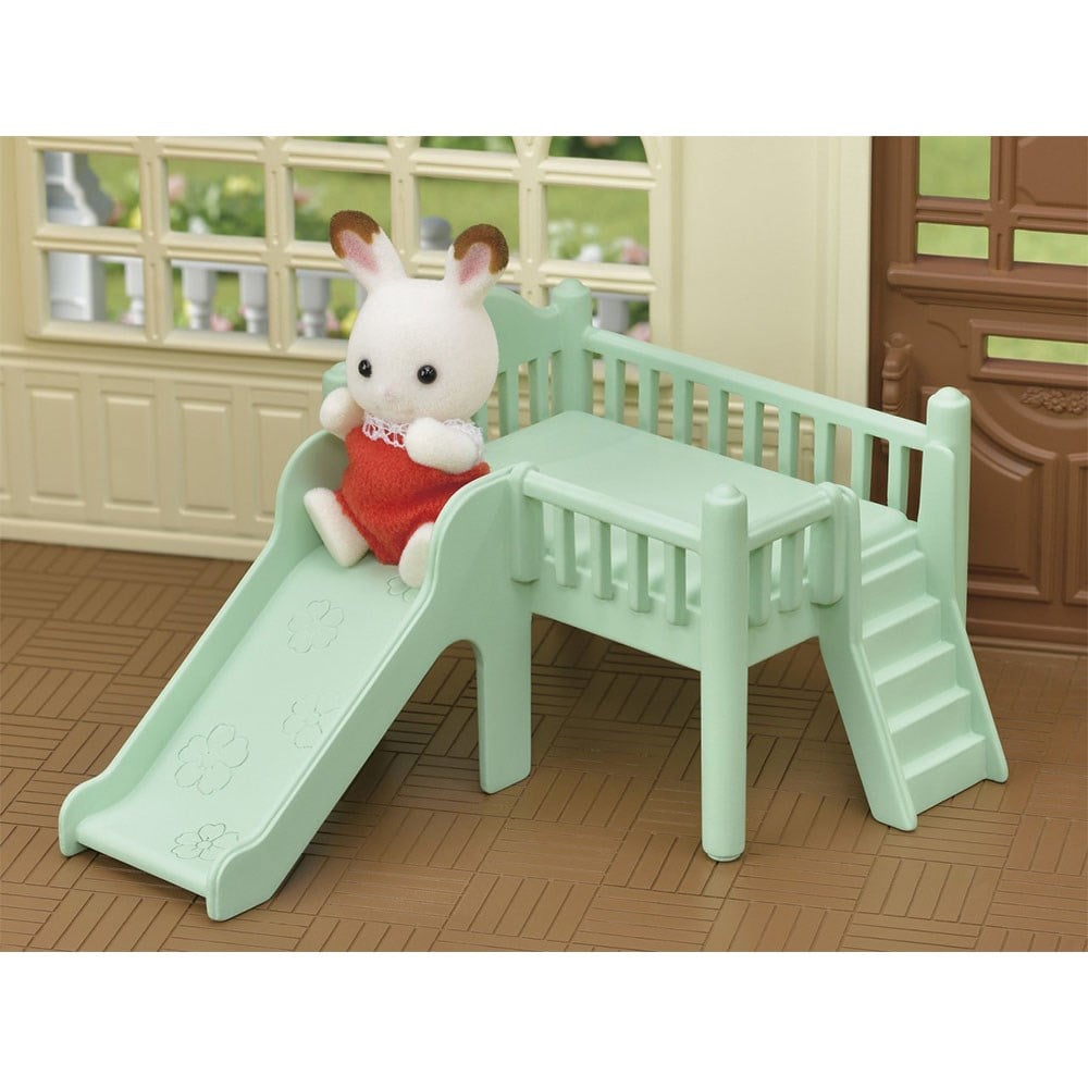 Sylvanian FamilesAdore Ahududu Ev