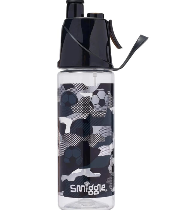 Smiggle - Assist Su Püskürtmeli 560ML BPAsız Suluk Futbol