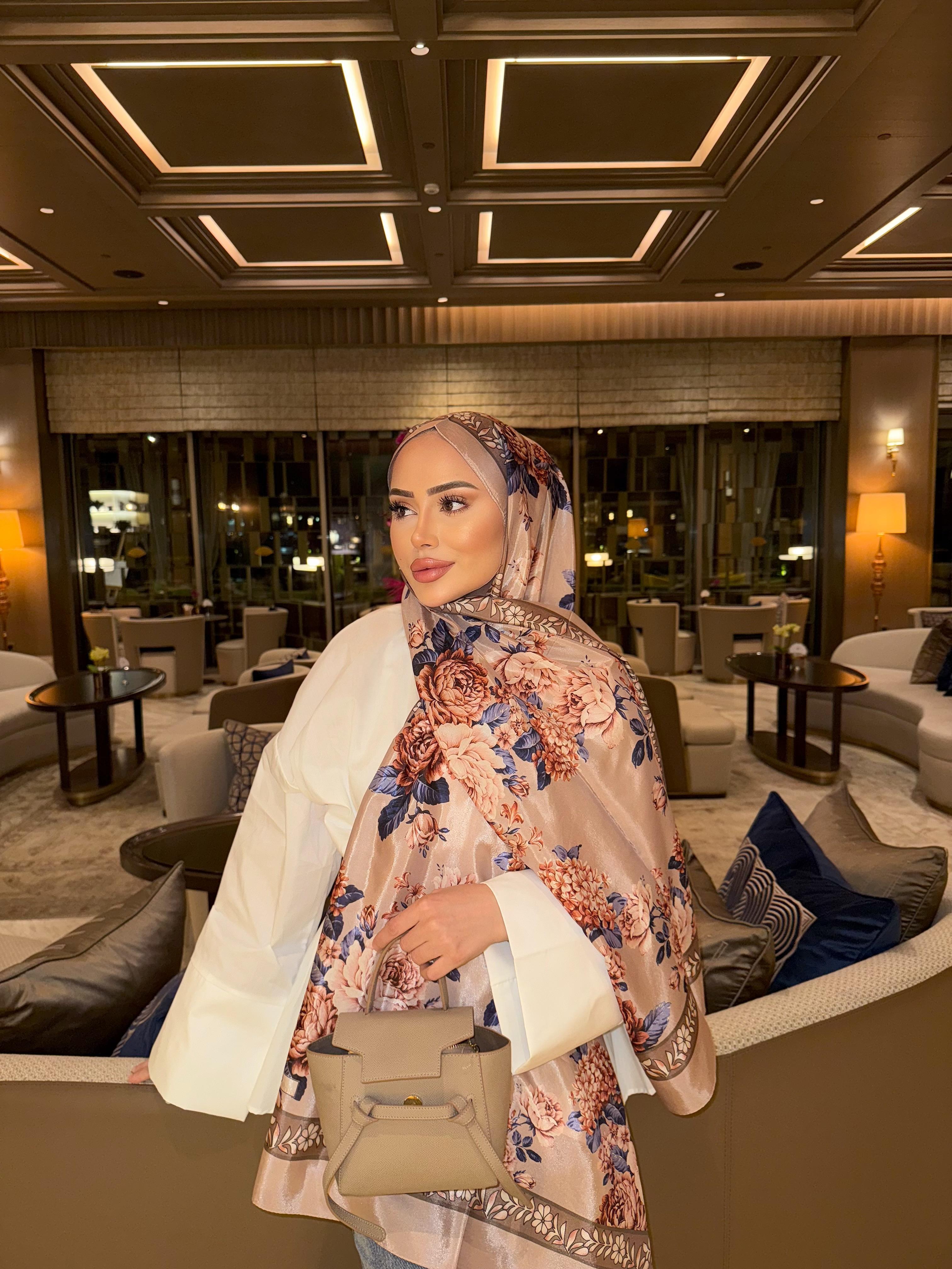 Madarin Model İpek Vual Pudra Pembe