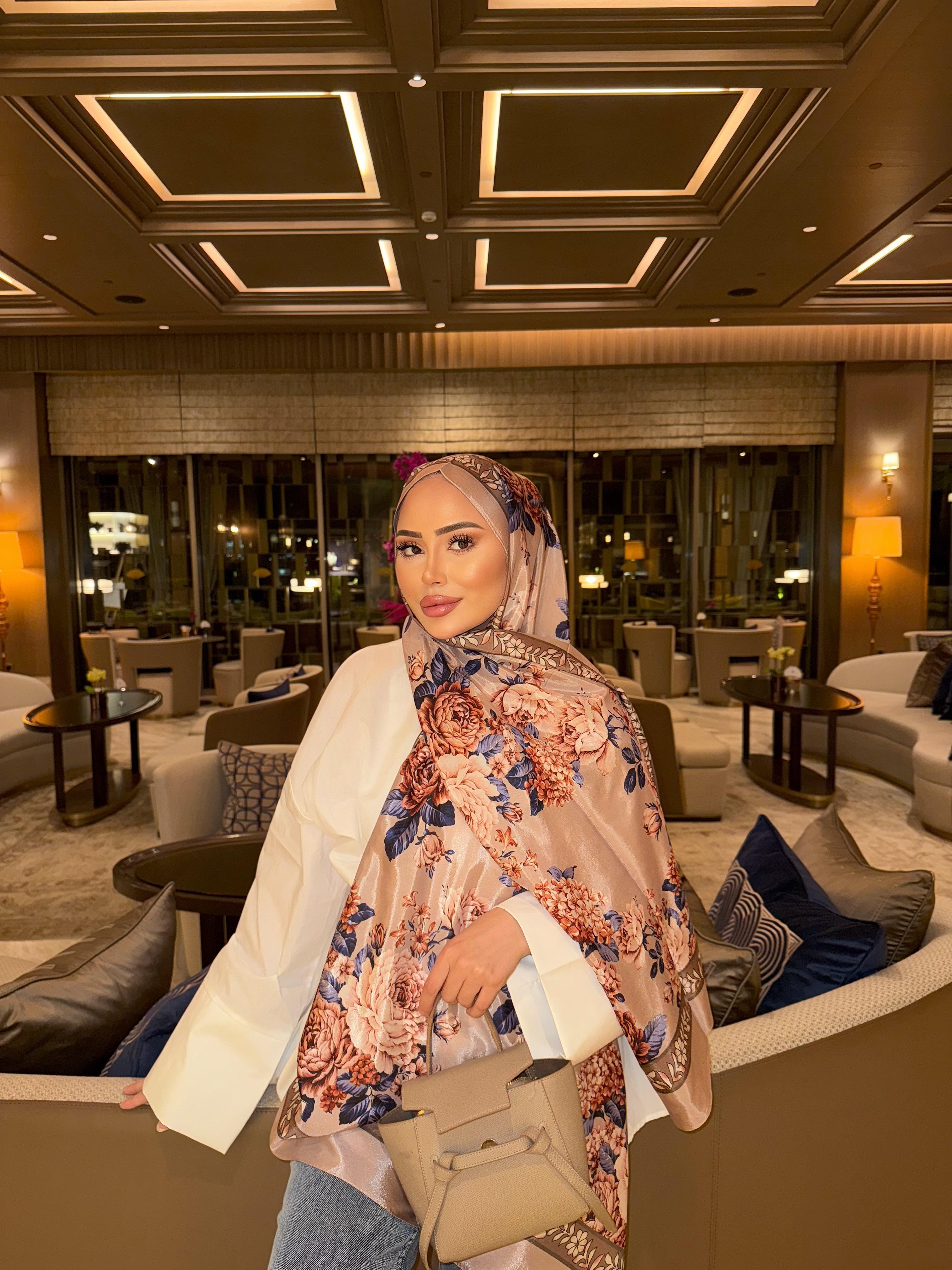 Madarin Model İpek Vual Pudra Pembe