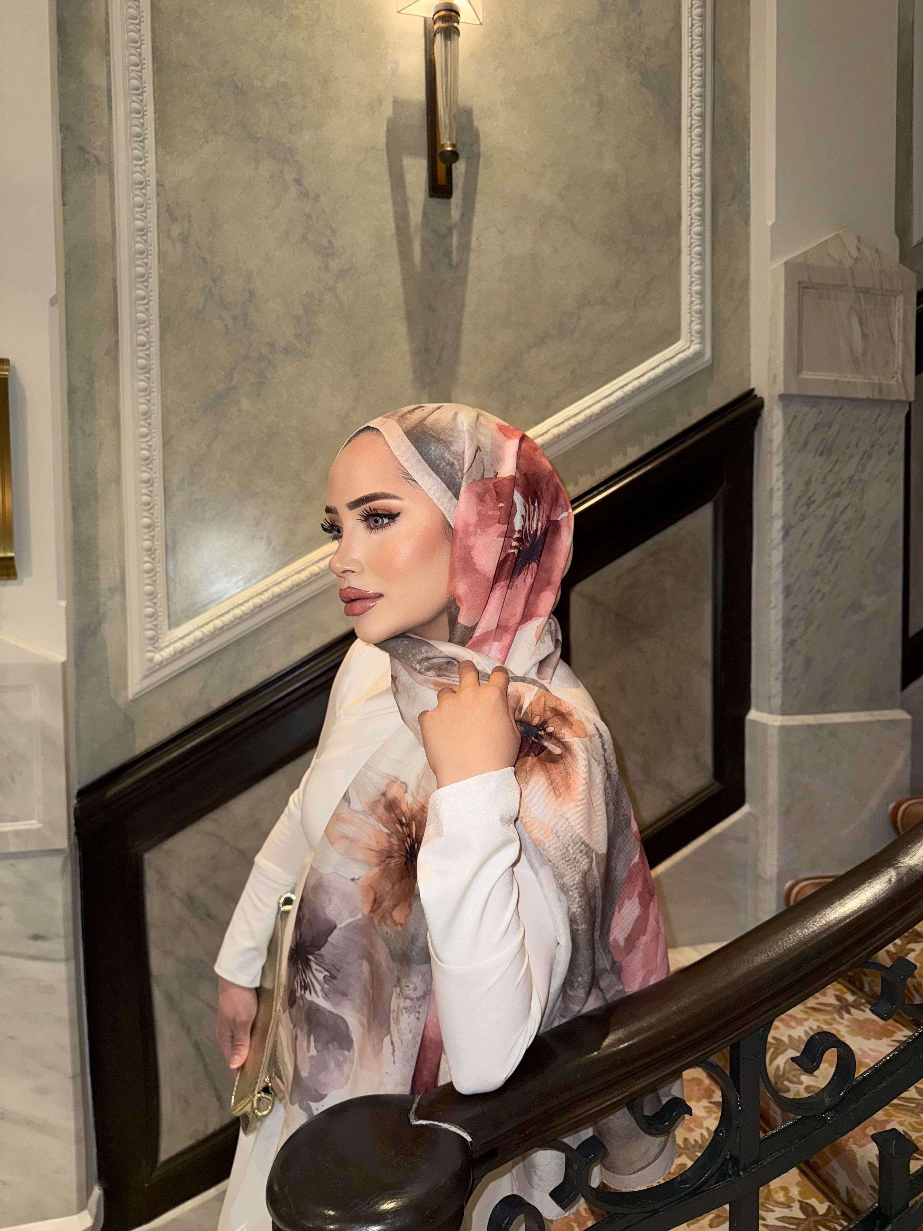 Rose Desen Krem Pamuk Şal