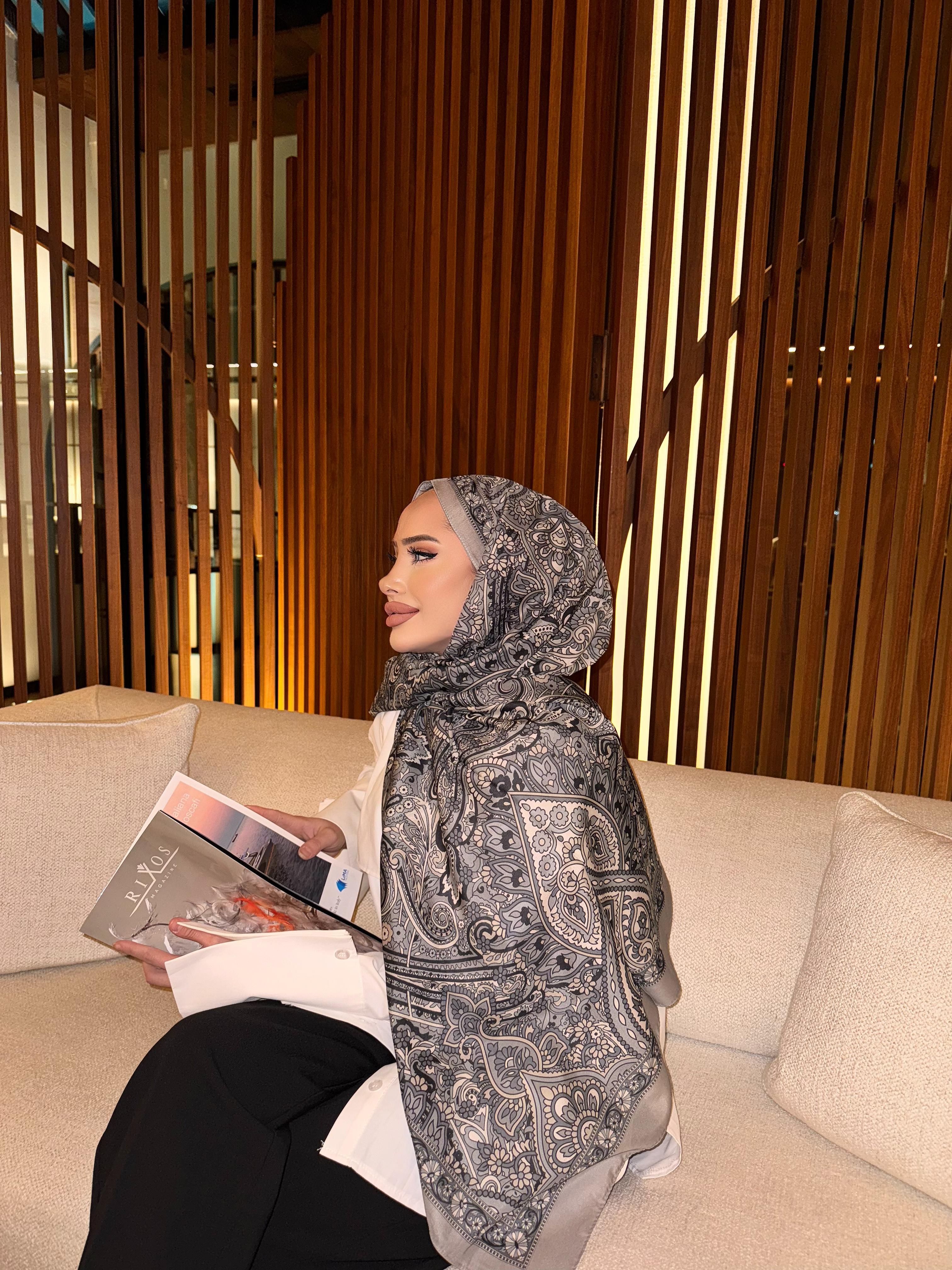 Saye Model Şal Siyah Krem